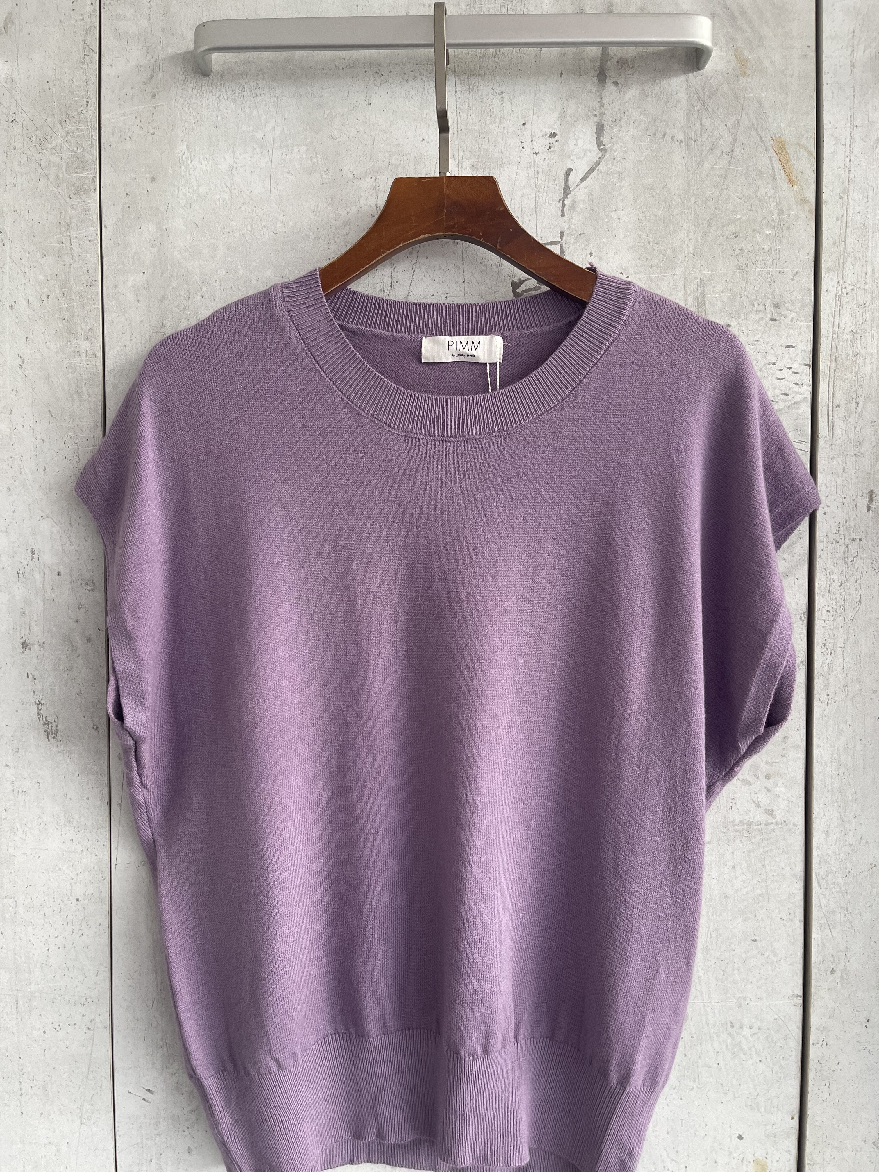 220 Campbell Cap Sleeved Knitted Top (B 48-62cm; L 52cm)