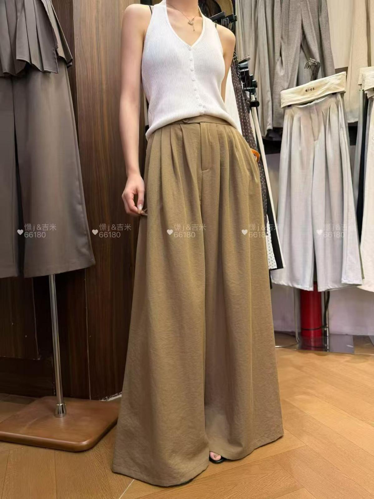 KR May Stream #36: (PO) 66180 Arden Wide Leg Pants w Pleats (S Size: UW 29cm; H 60cm; L 101cm
M Size: UW 31cm; H 62cm; L 102cm, L Size: UW 33cm; H 64cm; L 103cm, XL Size: UW 35cm; H 66cm; L 104cm)