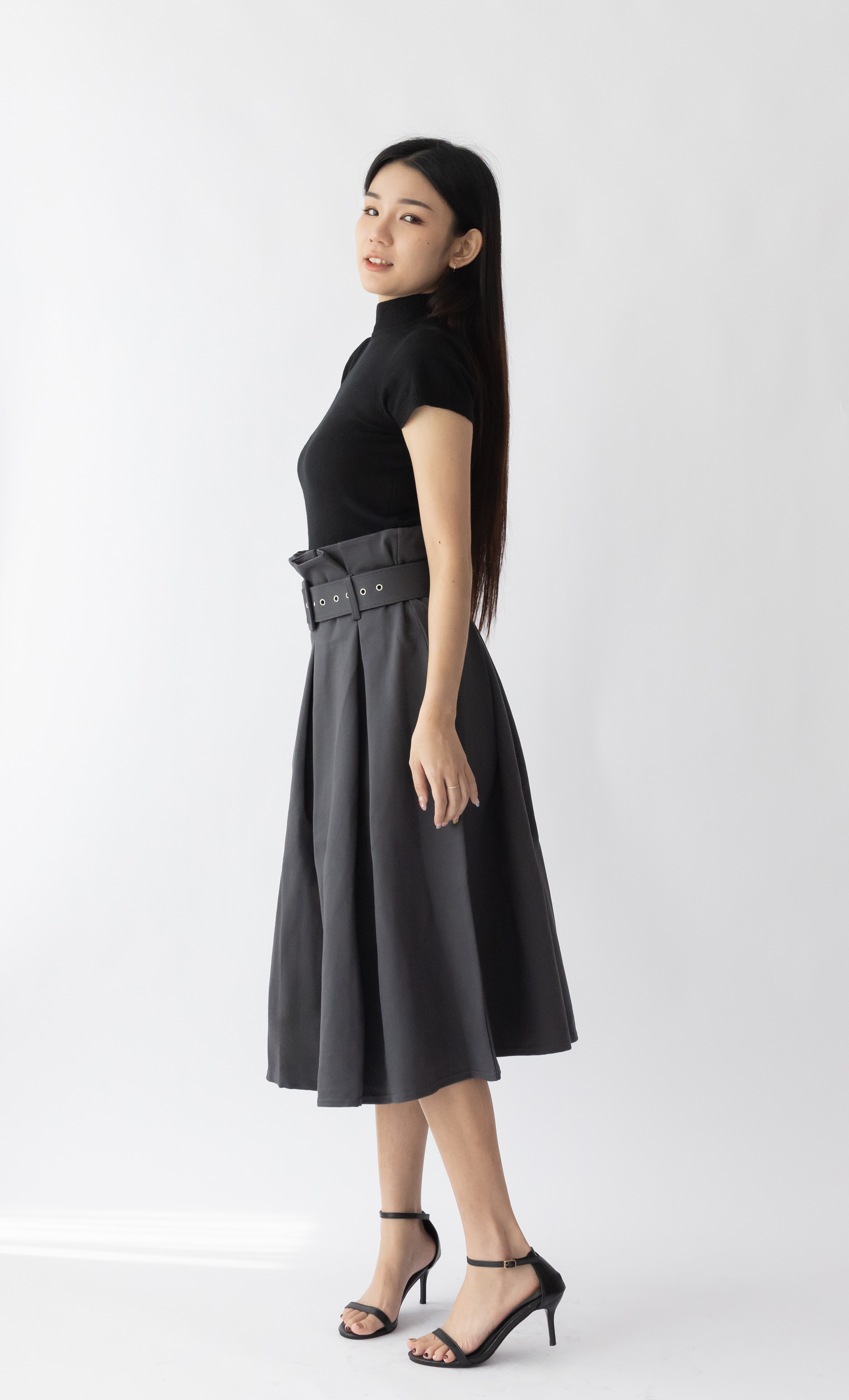 019 Attila A-Line Skirt w Pleated Waist & Belt (W 36-47cm; H 49-65cm; L 78cm)