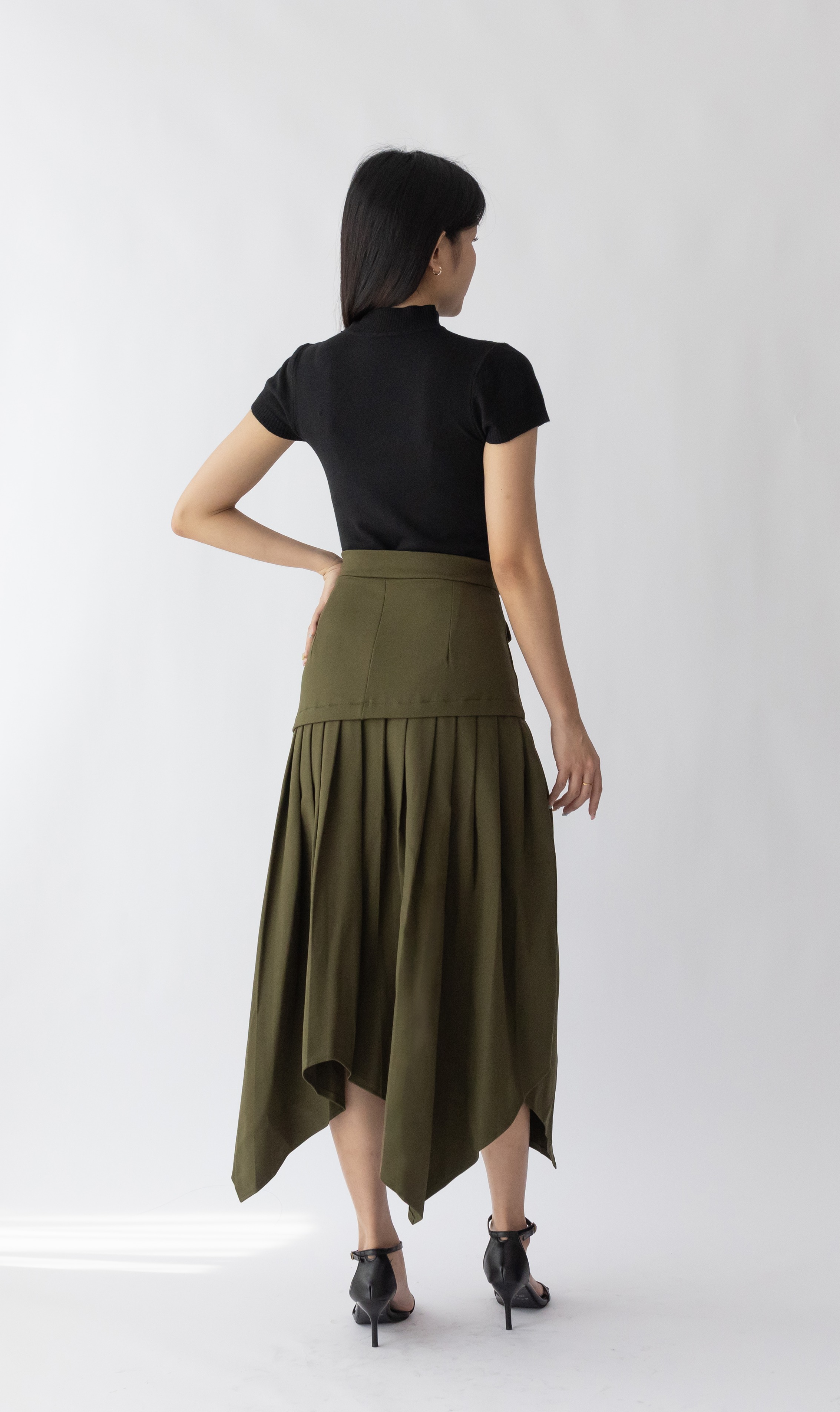 015 Aryanne Pleated A-Line Skirt (UW 36-49cm; H 47-60cm; L 70/93cm)