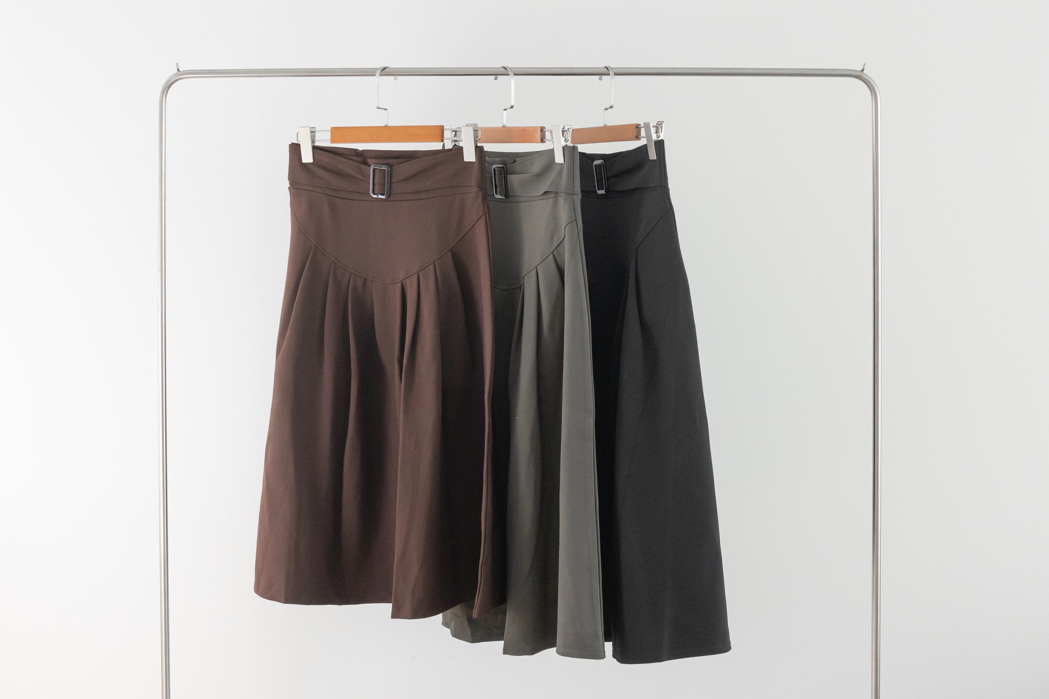 016 Amelie A-Line Skirt (W 35-46cm; H 46-63cm; L 80cm)