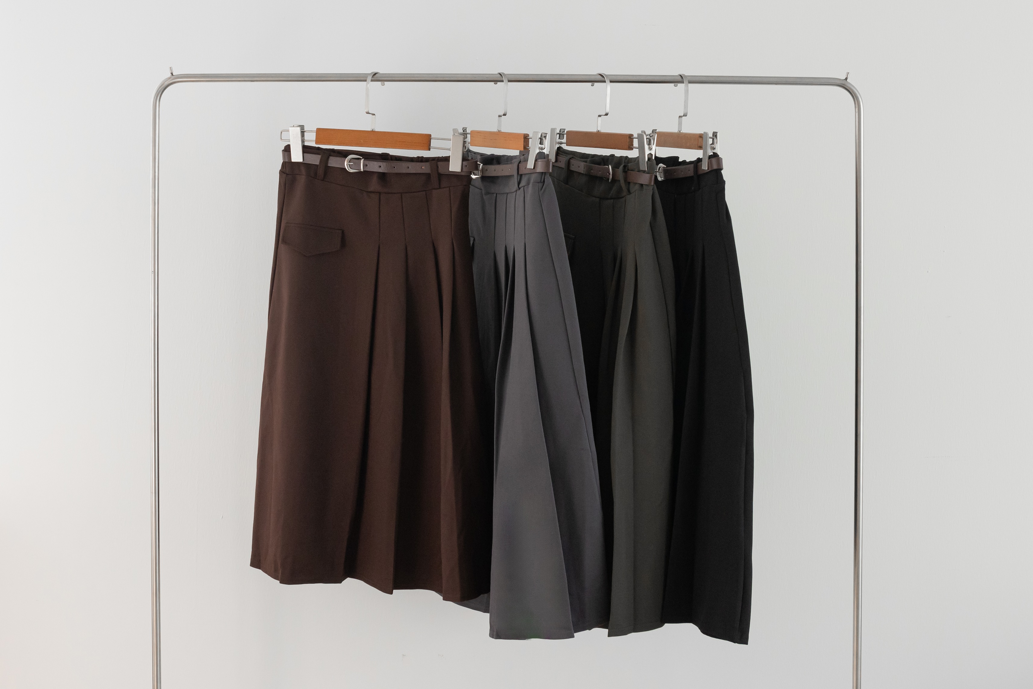 013 Anella A-Line Skirt w Belt (UW 34-47cm; H 49-63cm; L 72cm)