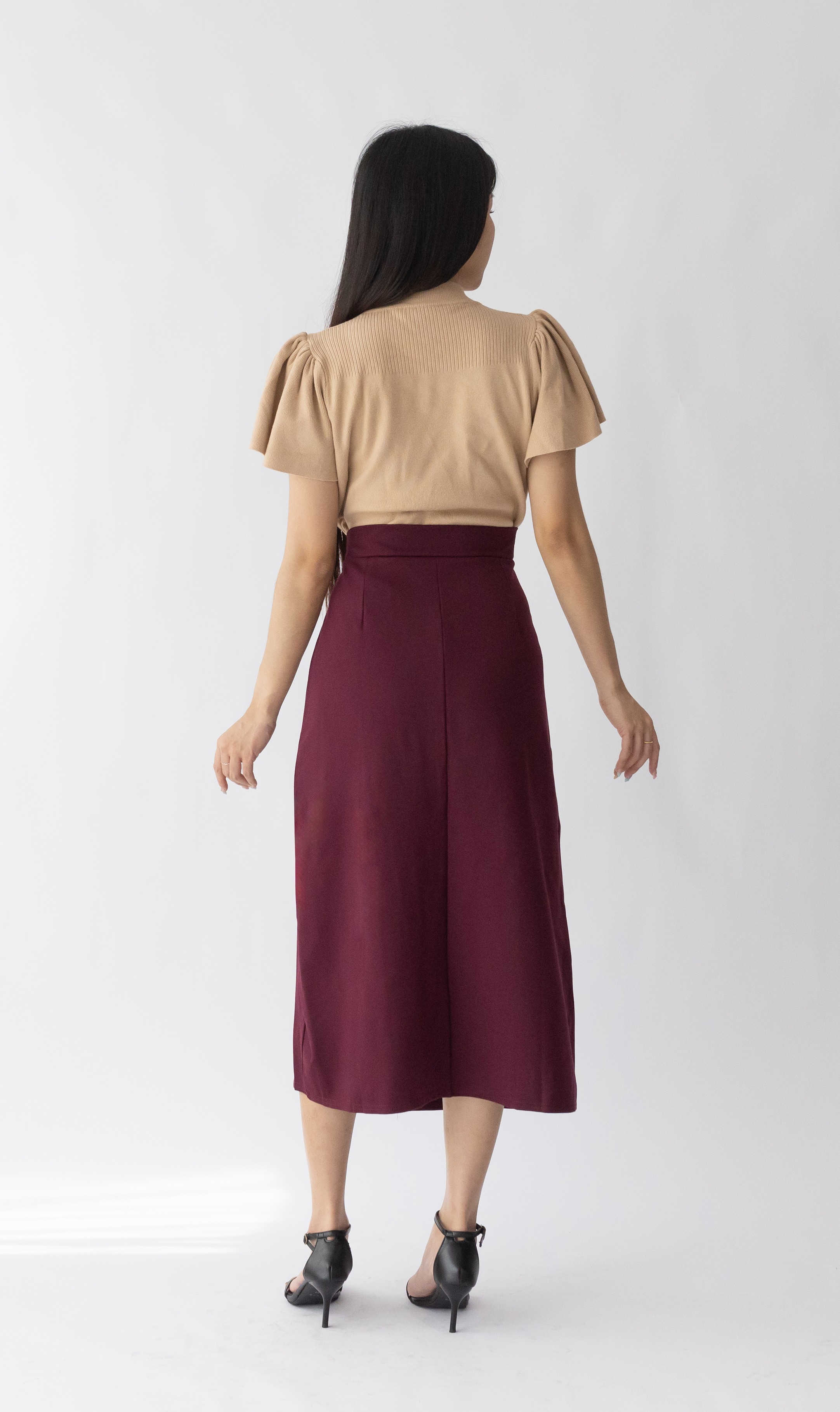 001 Adalynn A-Line Skirt W Sash (UW 36-46cm; H 55-65cm; L 79cm)