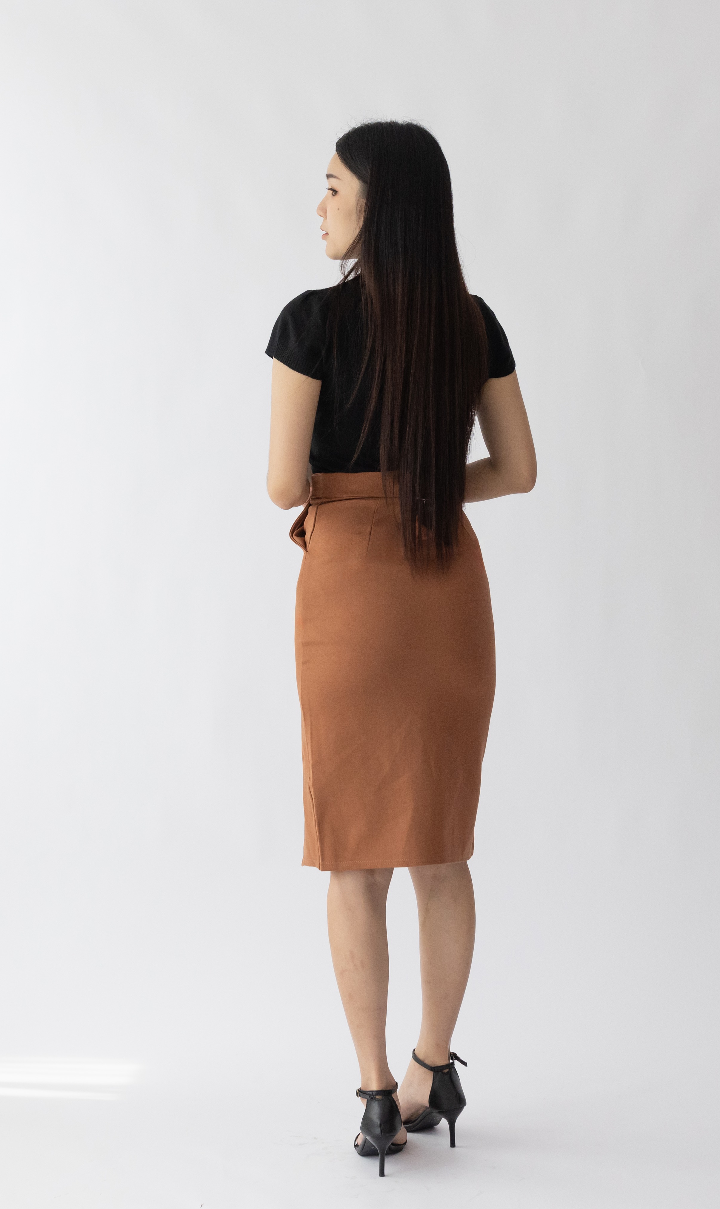 2422 Madara Midi Skirt W Non Functioning Buttons & Belts (UW 36-48cm; H 41-52cm; L 67cm)
