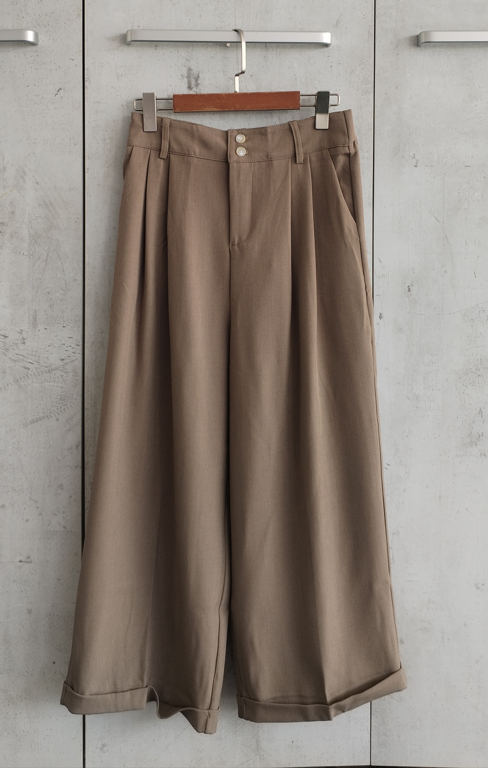 98003 Fiodo Formal Pants (W 35-43cm; H 56-60cm; L 89cm)