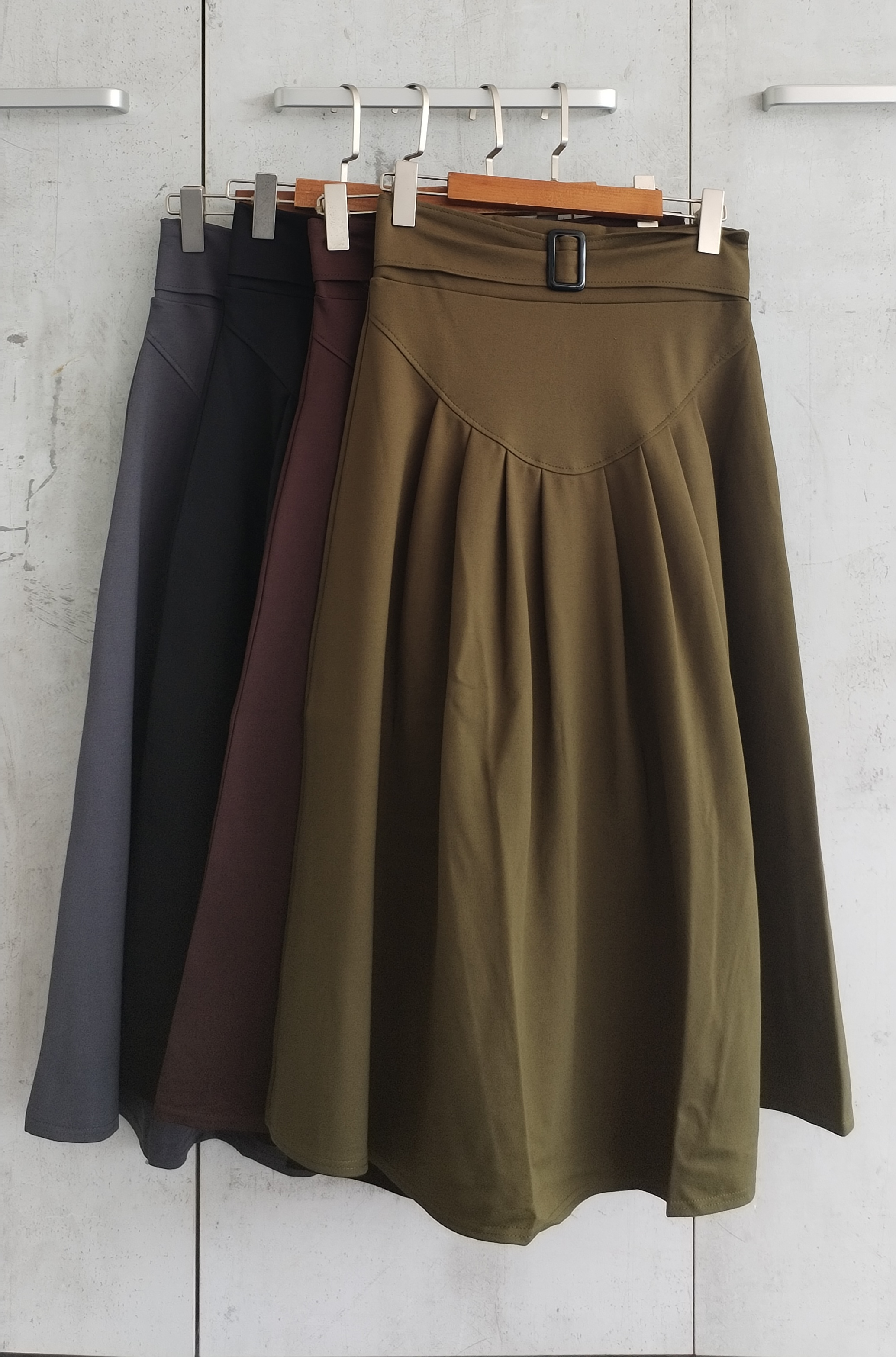 016 Amelie A-Line Skirt (W 35-46cm; H 46-63cm; L 80cm)