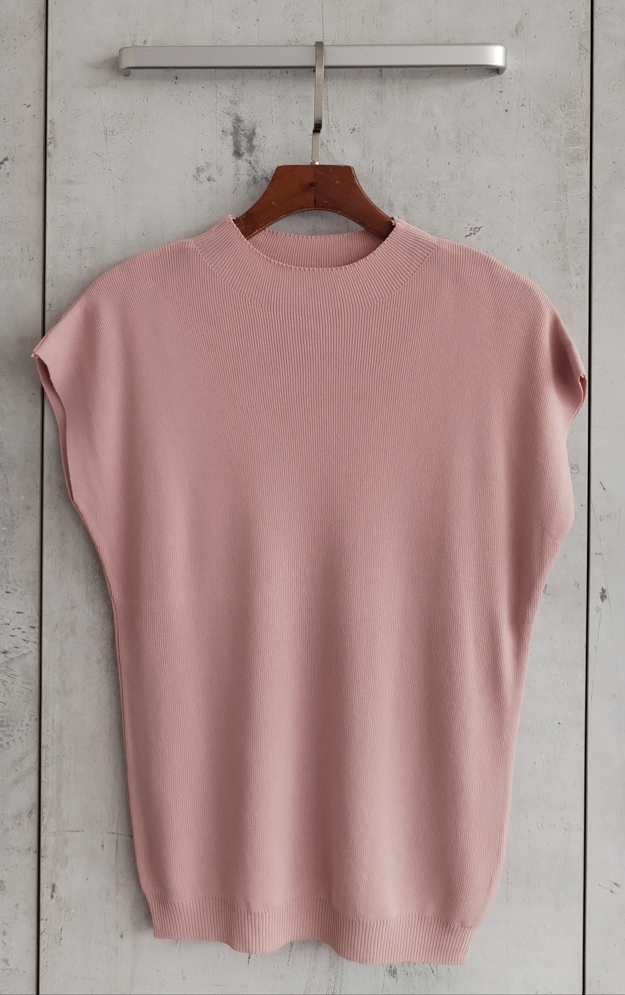2751 Herra High Neck Knit Top (B 40-49cm; L 53cm)