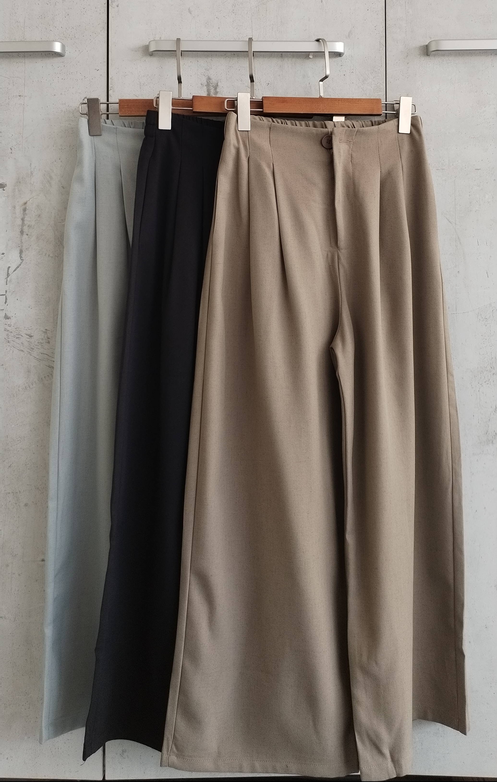 9802 Thandie Tailored Pants (L: W 34-42cm; H 48-53cm; L 93cm, XL: W 35-44cm; H 49-56cm; L 93cm)