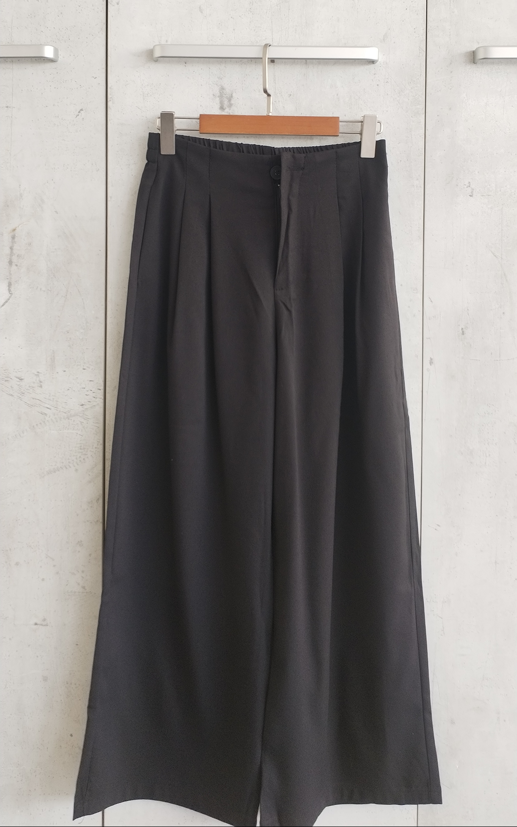 9802 Thandie Tailored Pants (L: W 34-42cm; H 48-53cm; L 93cm, XL: W 35-44cm; H 49-56cm; L 93cm)