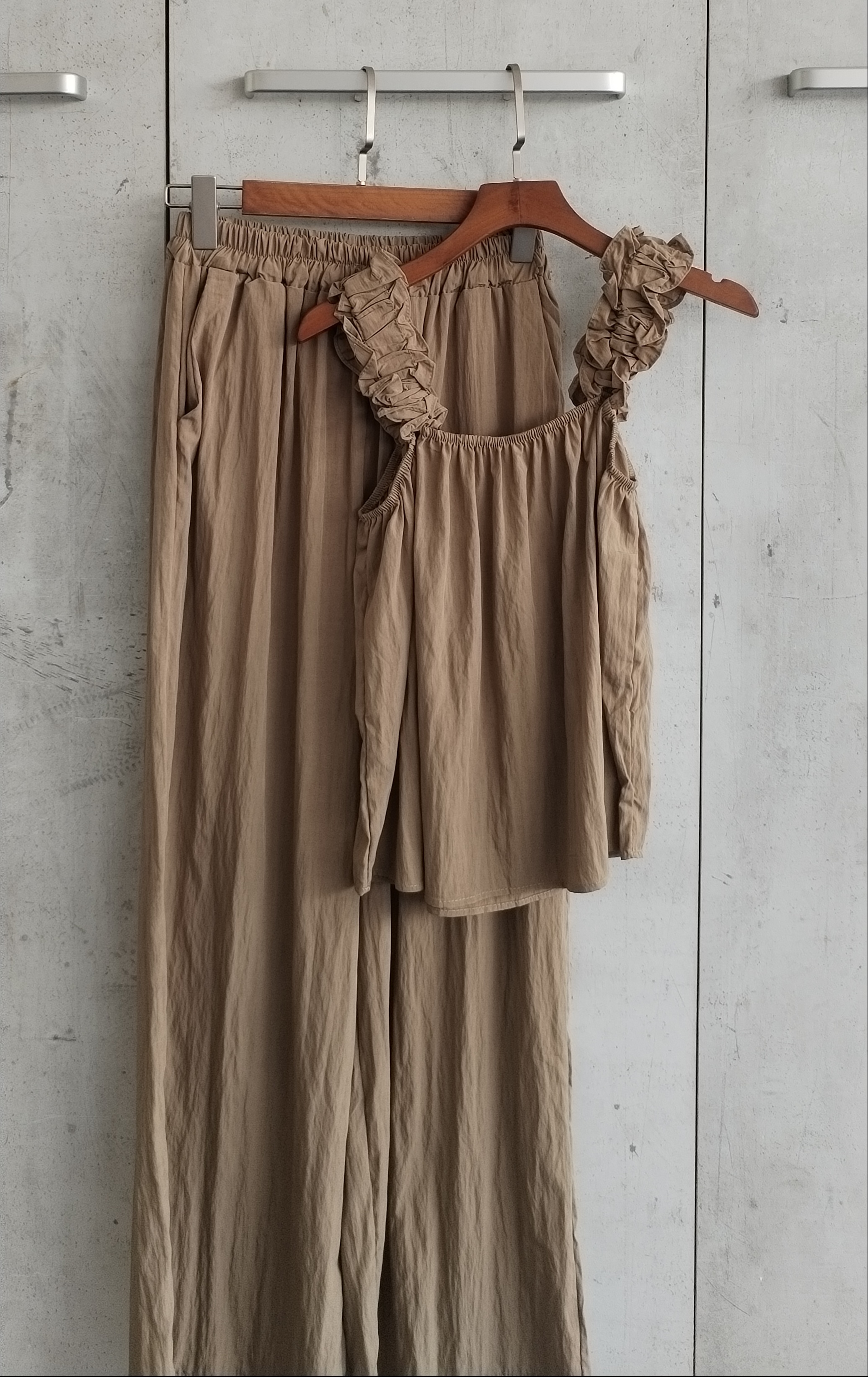 2311 Tilden Tank Top & Pants Set (Top: B 49-55cm; L 52cm, Bottom: W 30-48cm; H 53-59cm; L 100cm)