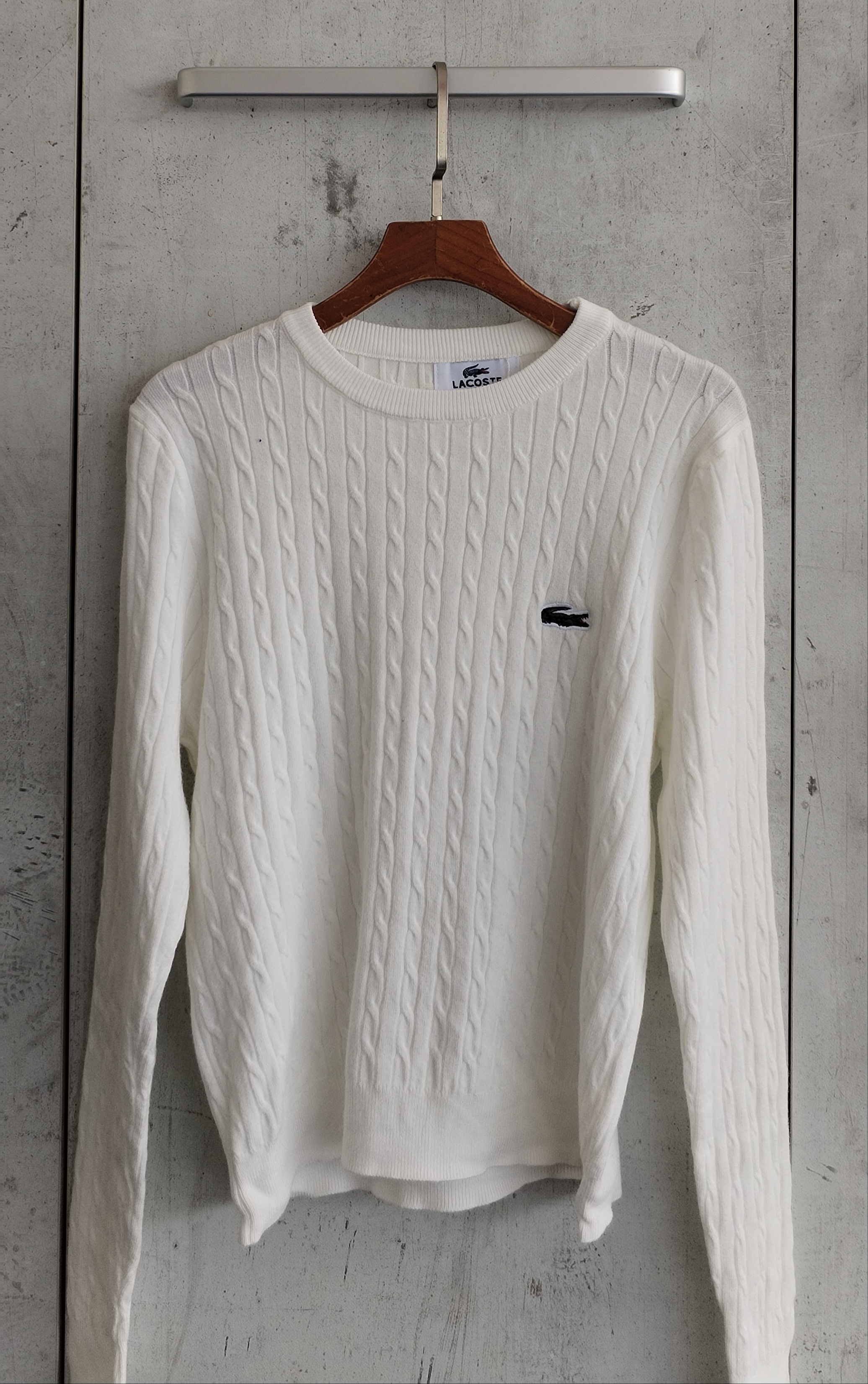 233 Lila Lacoste Long Sleeve Knit Top (B 42-52cm; L 53cm)