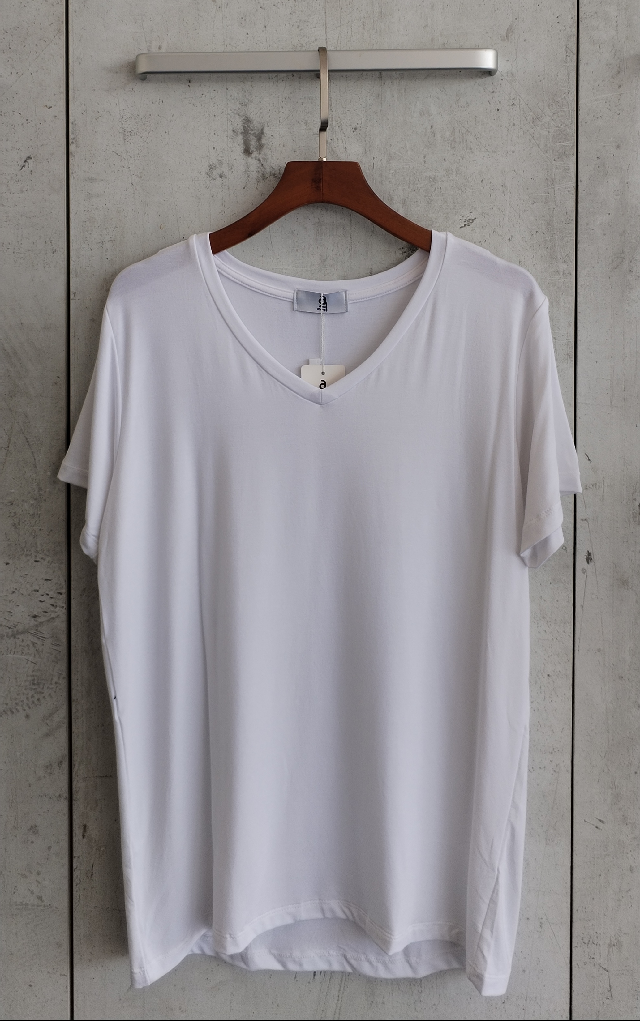 2757 Venzo V-Neck Soft Cotton Top (B 46-52cm; L 61cm)