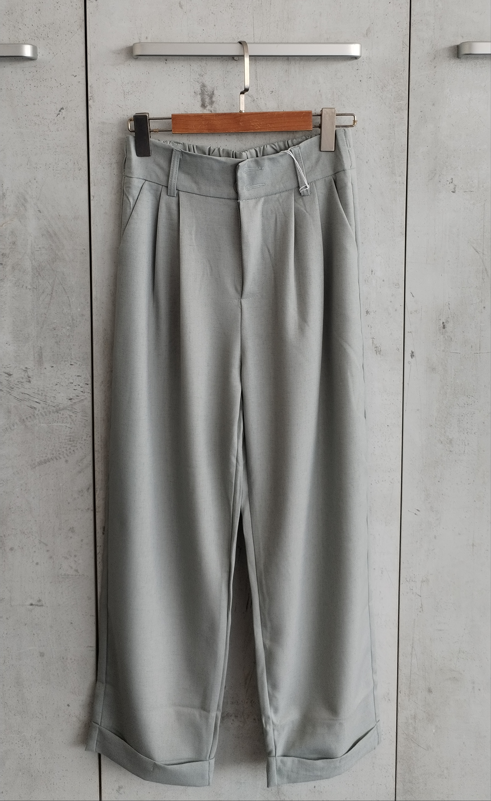 9805 Tonara Tailored Pants (L: UW 35-42cm; H 47-53cm; L 93cm, XL: UW 37-44cm; H 49-55cm; L 93cm)