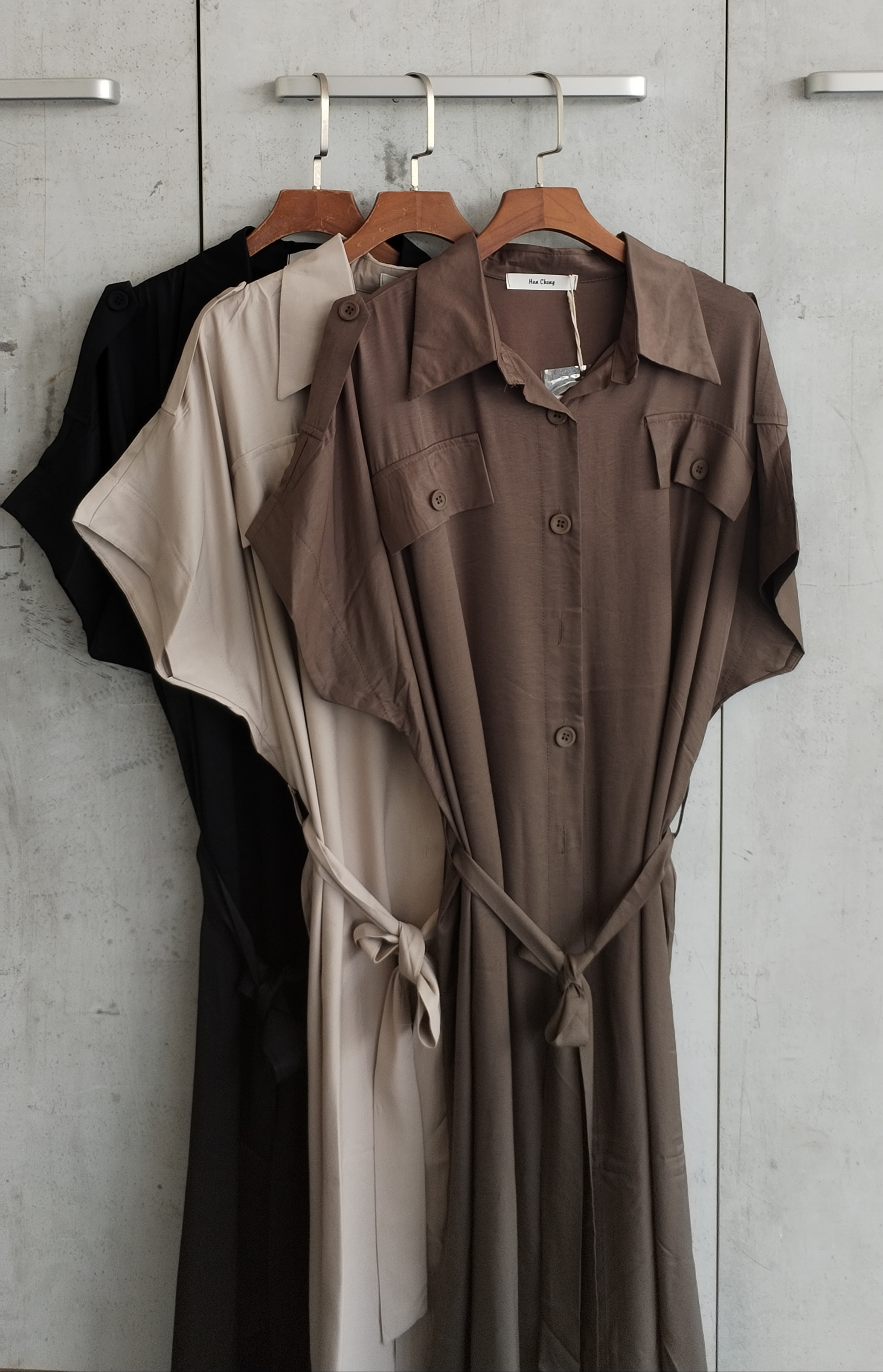 2359 Bravine Button Down Cap Sleeve Shirt Dress (B 64cm; H 66cm; L 112cm)