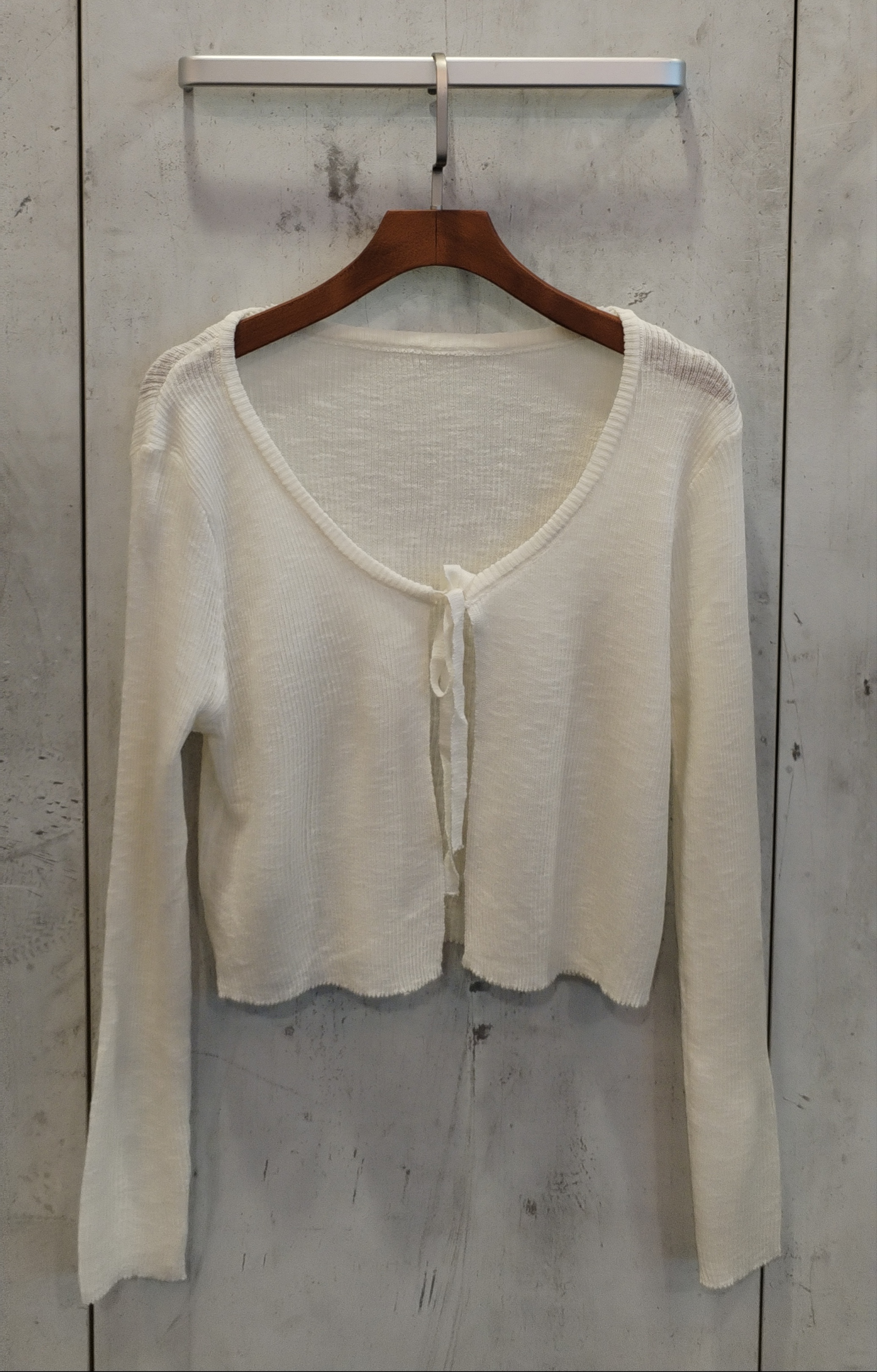 2770 Fisabelle Front Tie Knit Top (B 41-51cm; L 42cm)