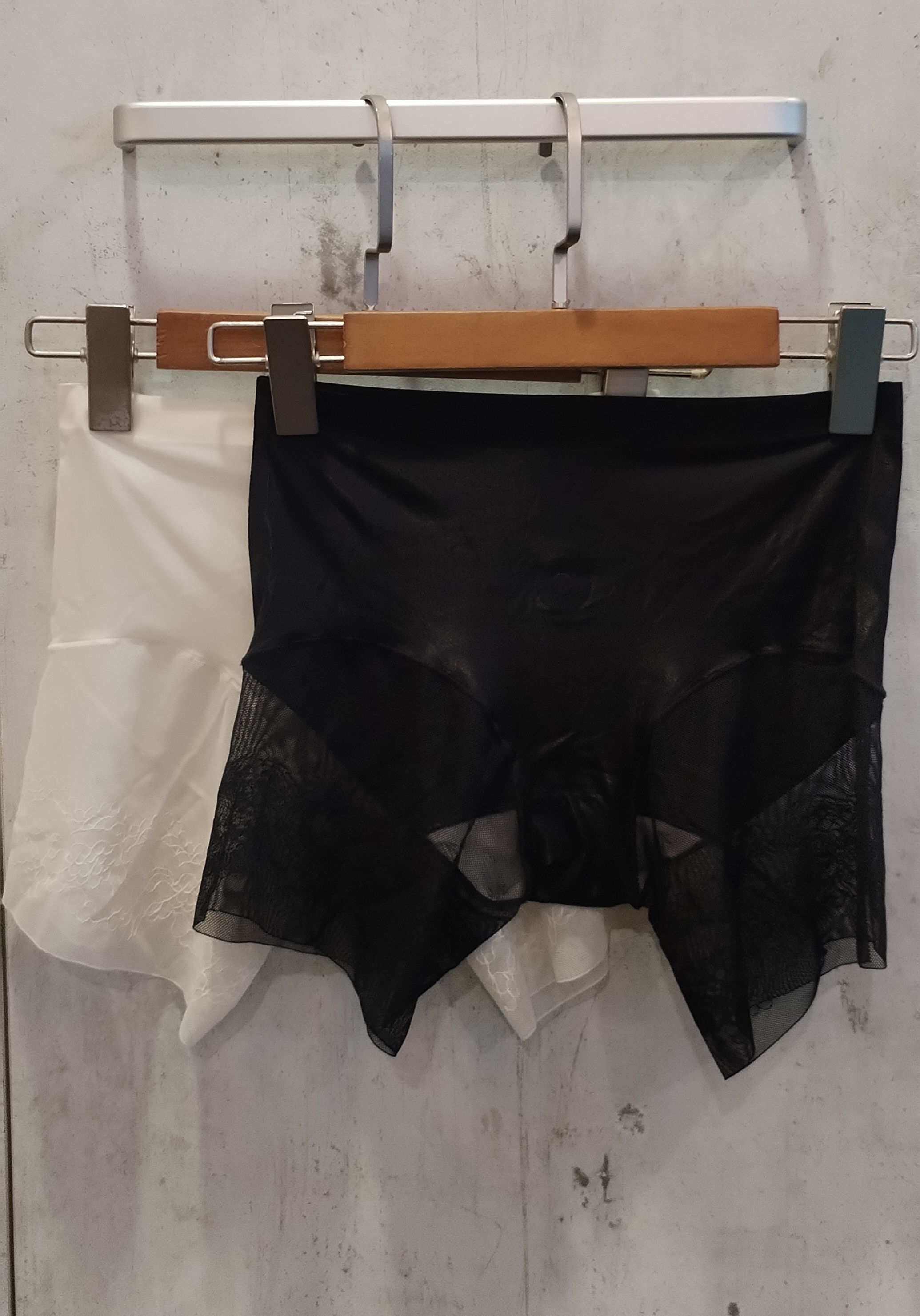 V2 Lace Icy Panties (Pack of 2) (UW 29-39cm; L 27cm)