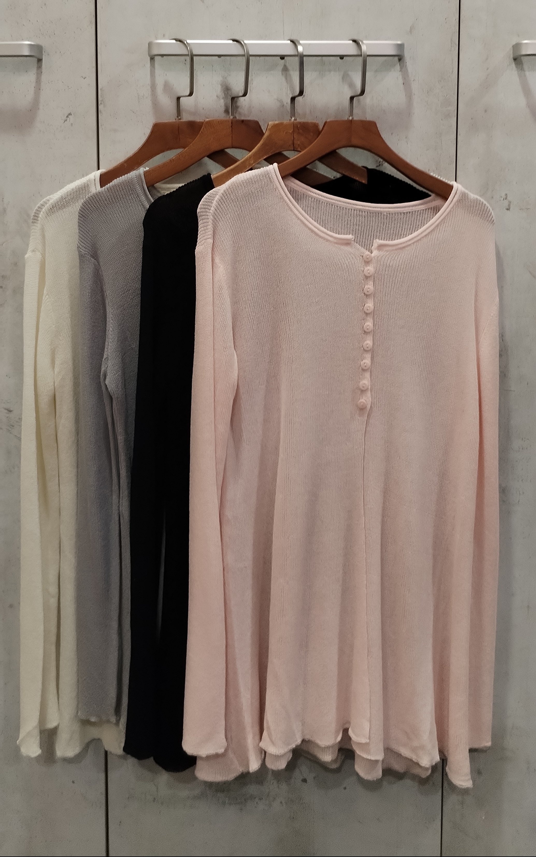3166 Fisabelle Front Slit Sheer Knit Top (B 47-52cm; L 60cm)