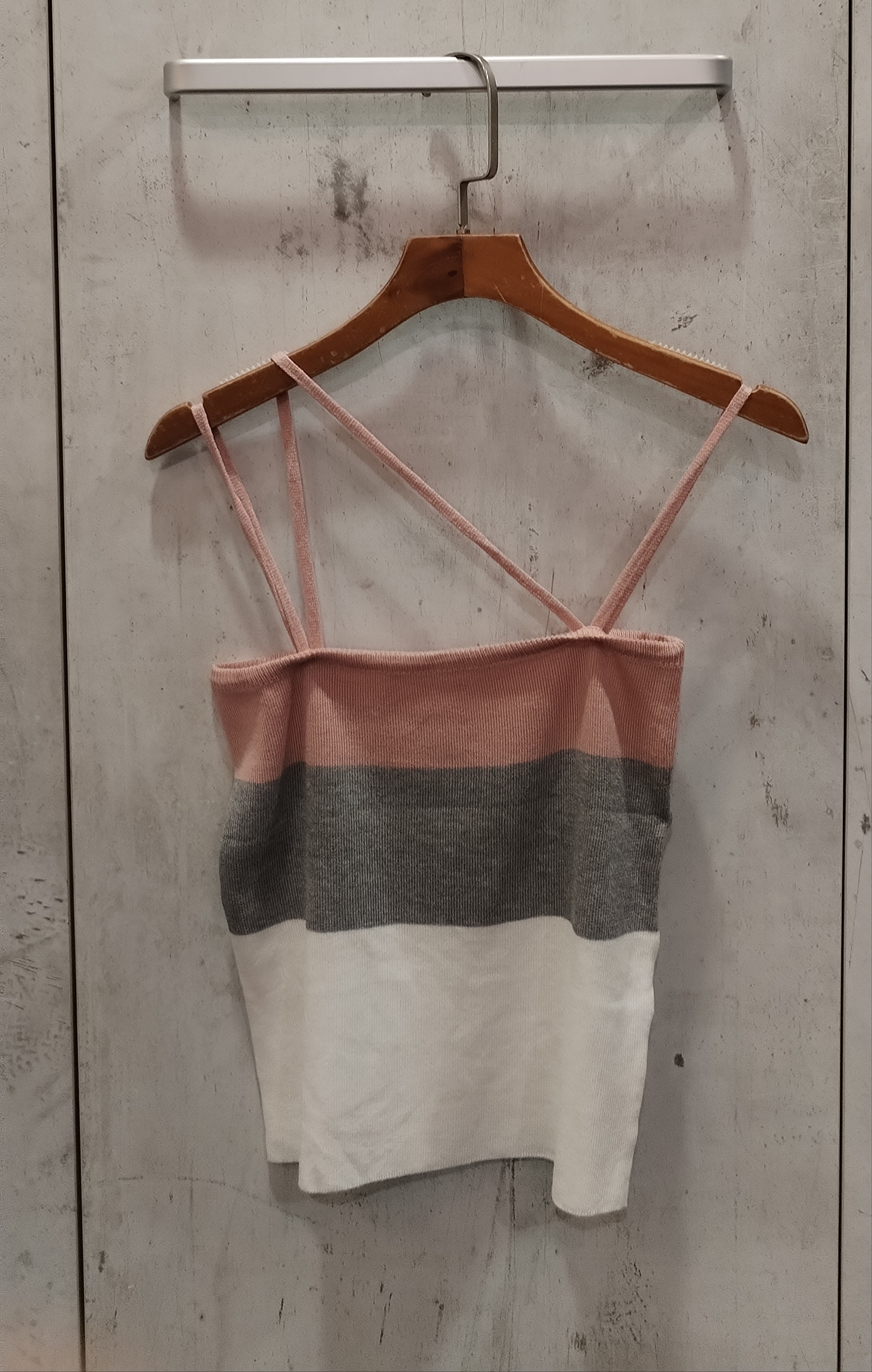 2760 Triquini Tricoloured Spaghetti Strap Knit Top (B 31-45cm; L 41cm)