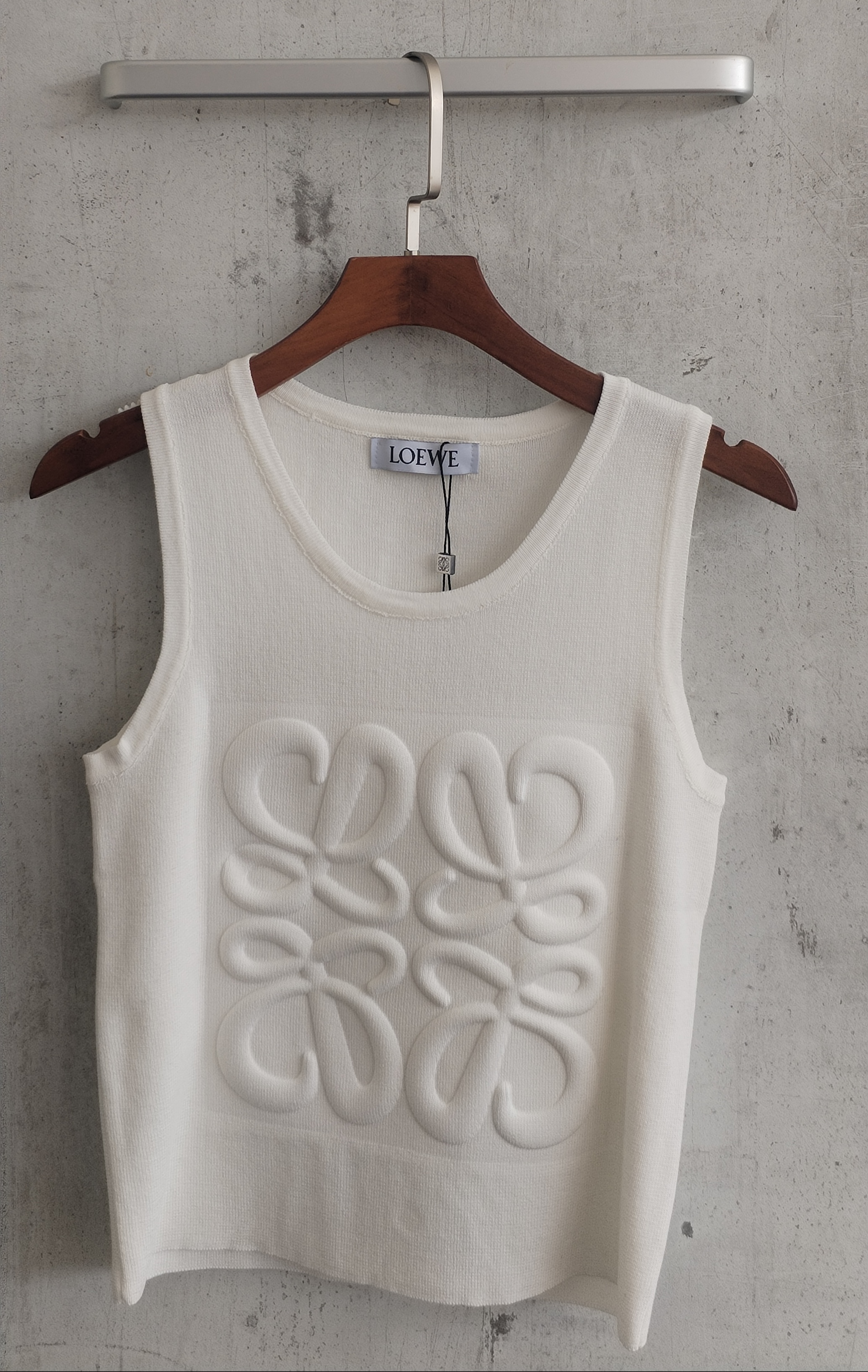5046 Loewe Knitted Tank Top (B 34-49cm; L 46cm)