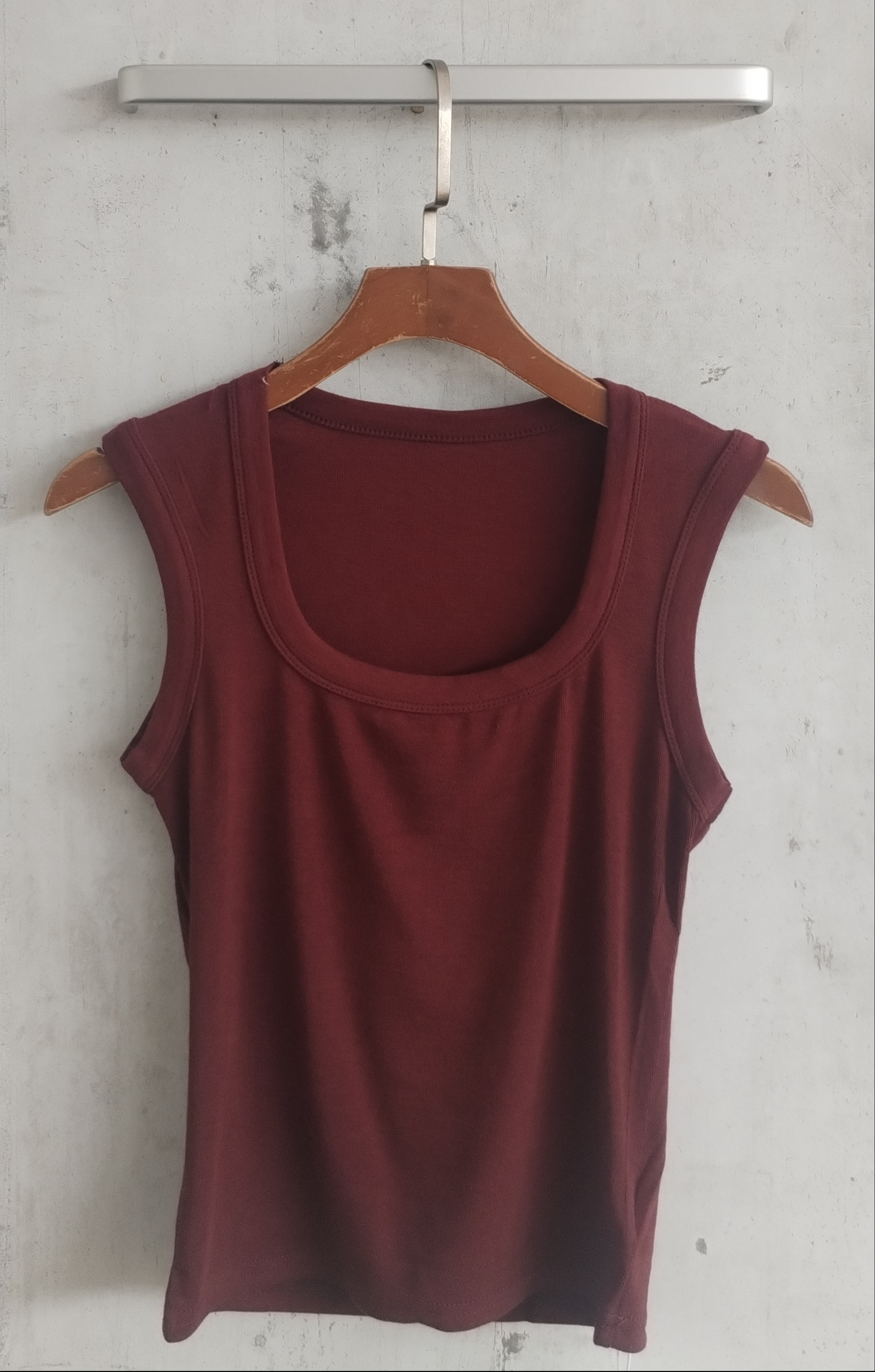 9058 Tuella Cotton Tank Top (B 35-49cm; L 47cm)