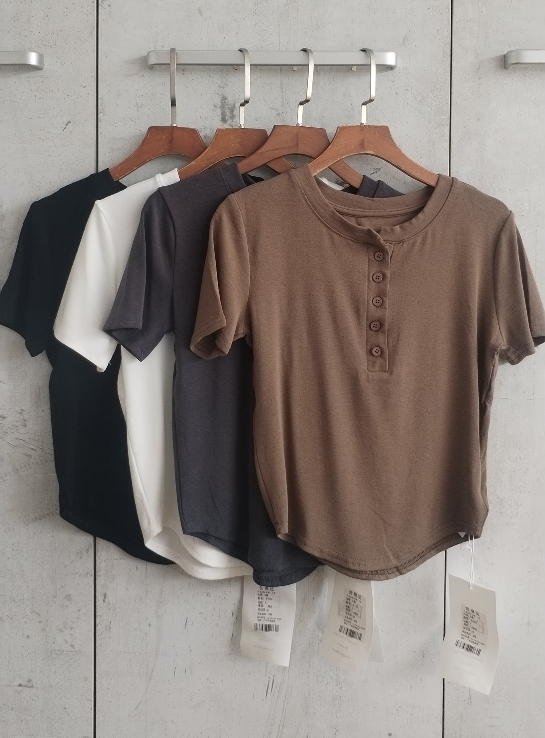 9150 Harlette Half Button Cotton Top (B 39-49cm; L 44/49cm)