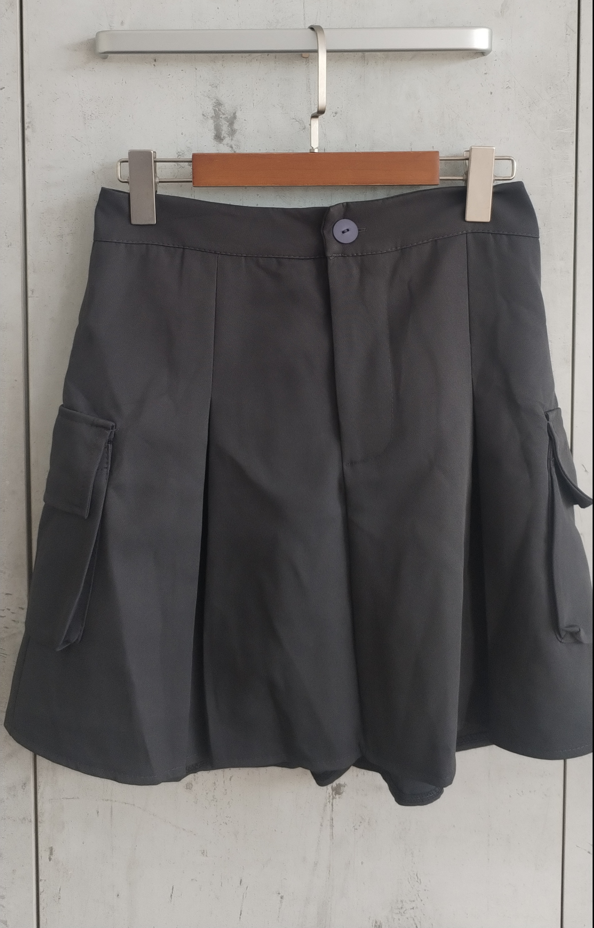 2769 Maddox Skirt w Inner Shorts (UW 36-50cm; H 56-63cm; L 44cm)