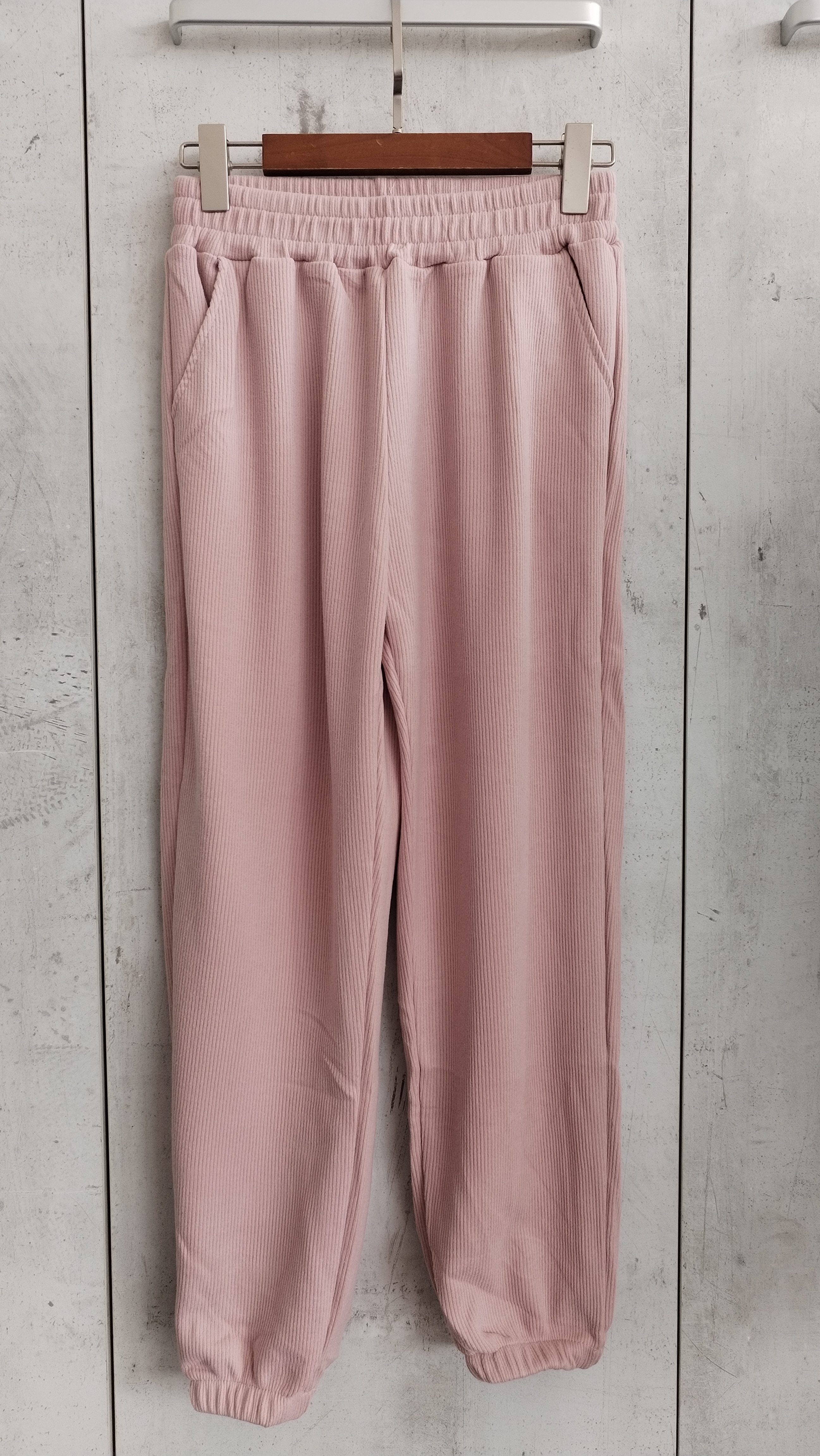 9033 Jared Cotton Jogger Pants (UW 32-50cm; H 50-62cm; L 89cm)