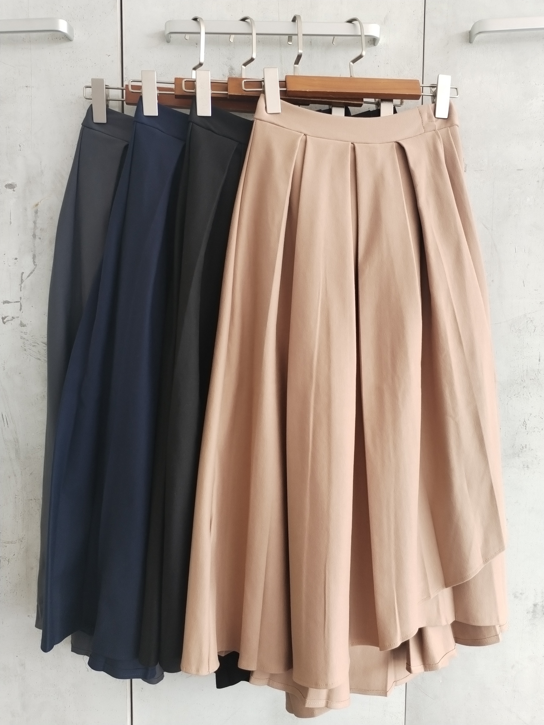 010 Alexandria Pleated A-Line Skirt (UW 37-49cm; H FS; L 71cm)