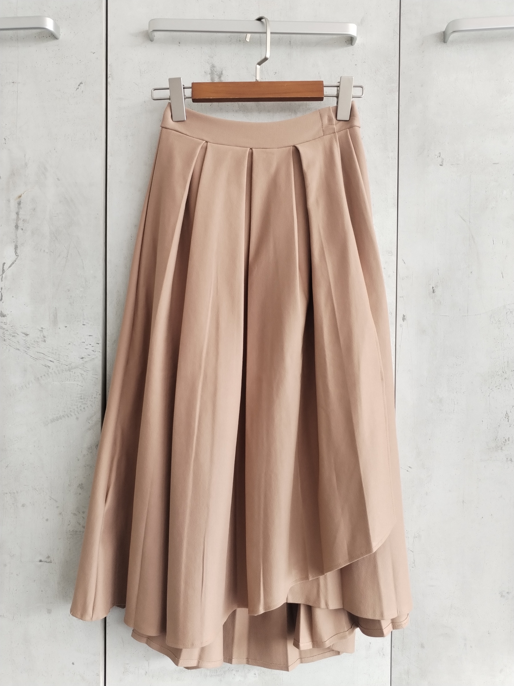 010 Alexandria Pleated A-Line Skirt (UW 37-49cm; H FS; L 71cm)