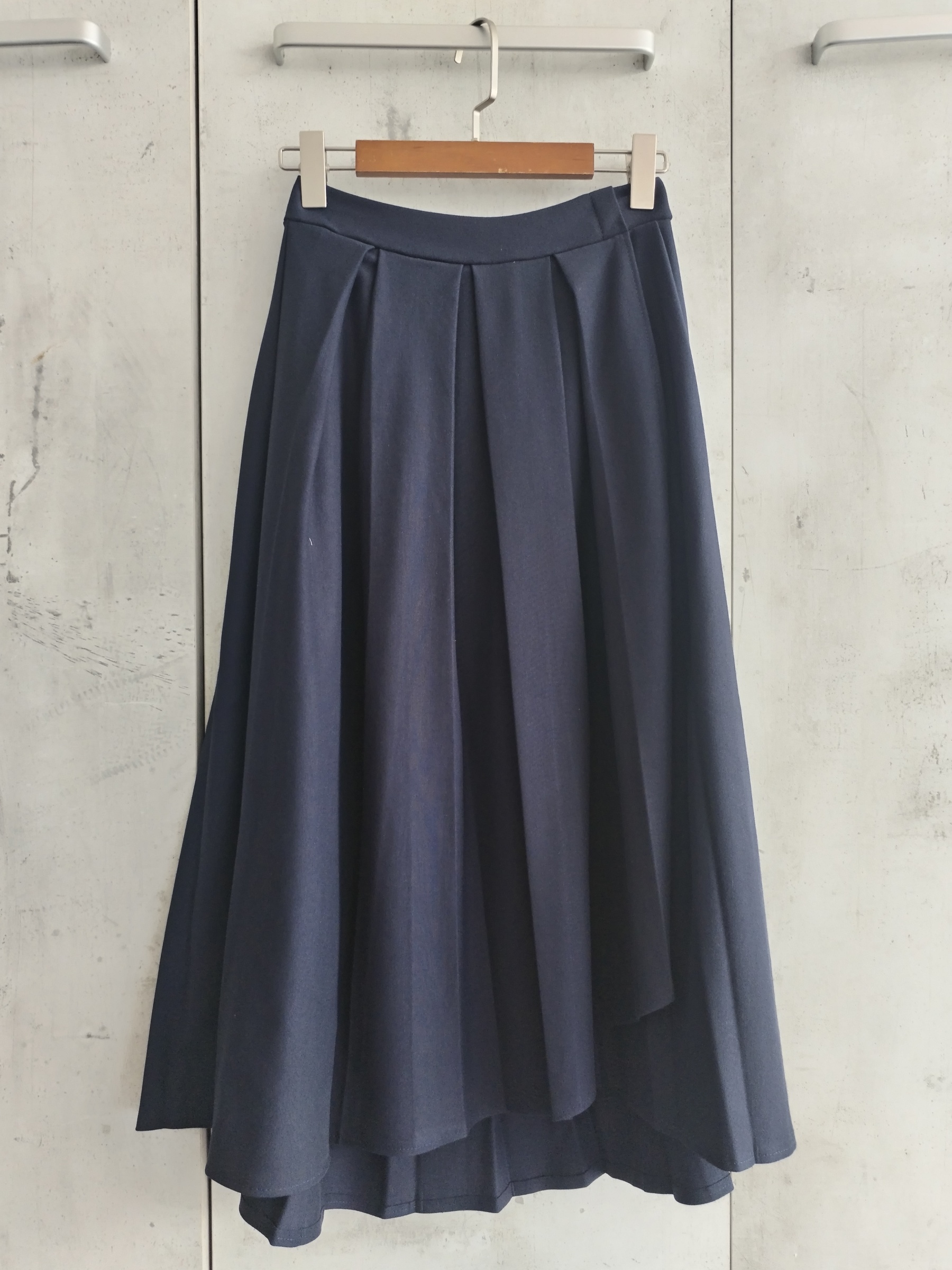 010 Alexandria Pleated A-Line Skirt (UW 37-49cm; H FS; L 71cm)