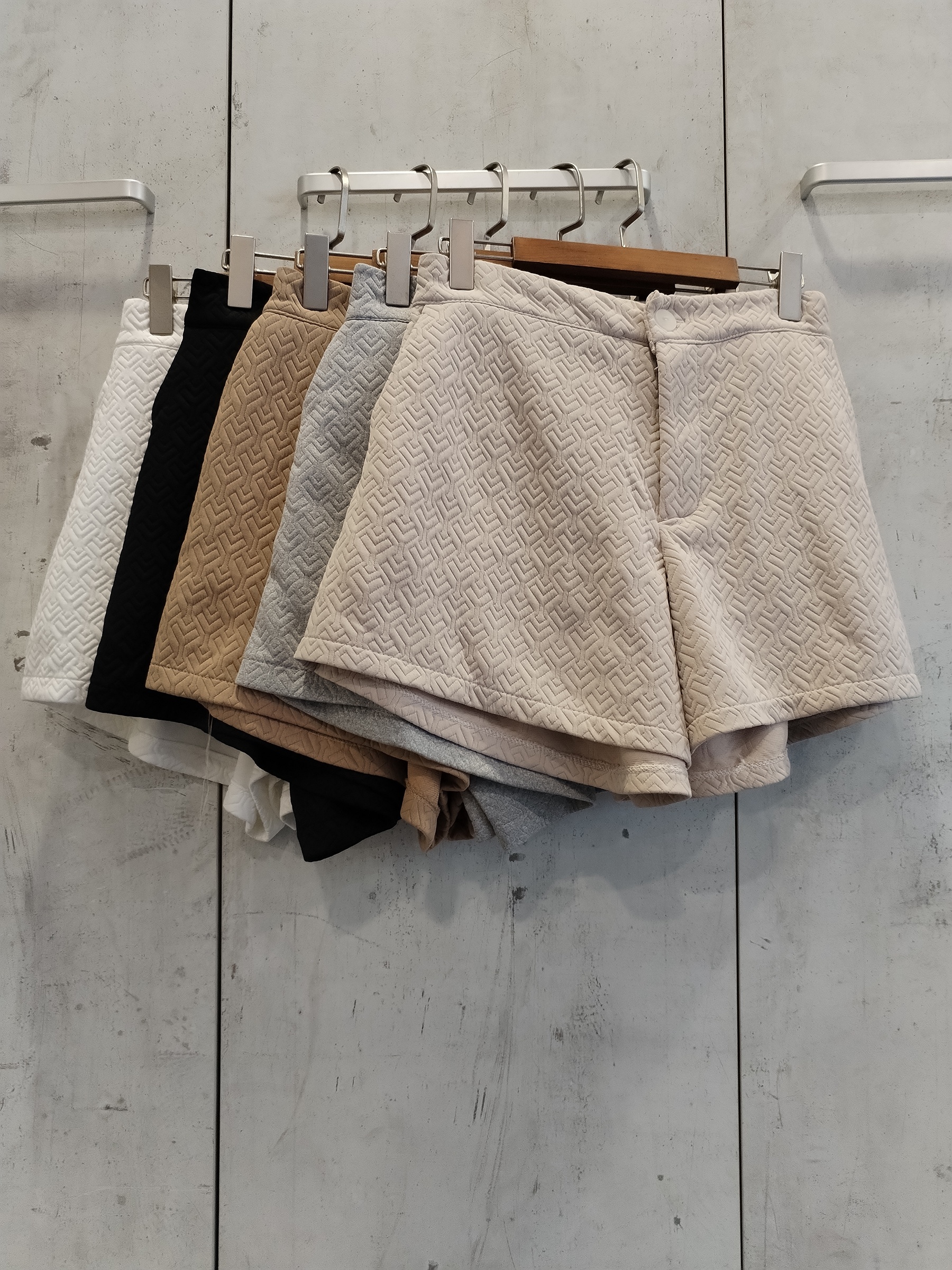 2777 Yoneko Shorts (L) (UW 38-55cm; H 59-73cm; L 37cm)