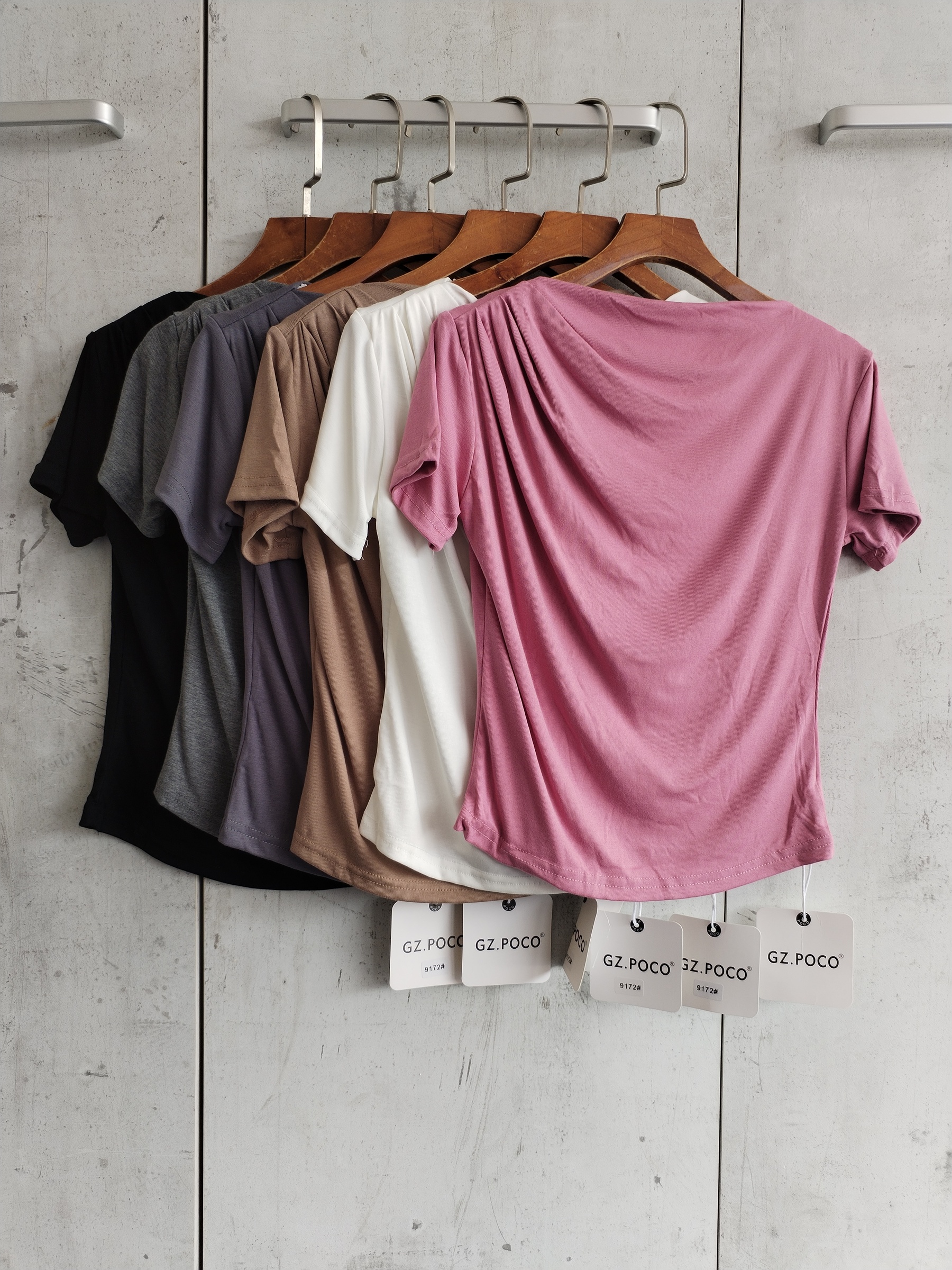 9172 Alondra Asymmetrical Pleated Shoulder Cotton Top (B 38-47cm; L 47cm)