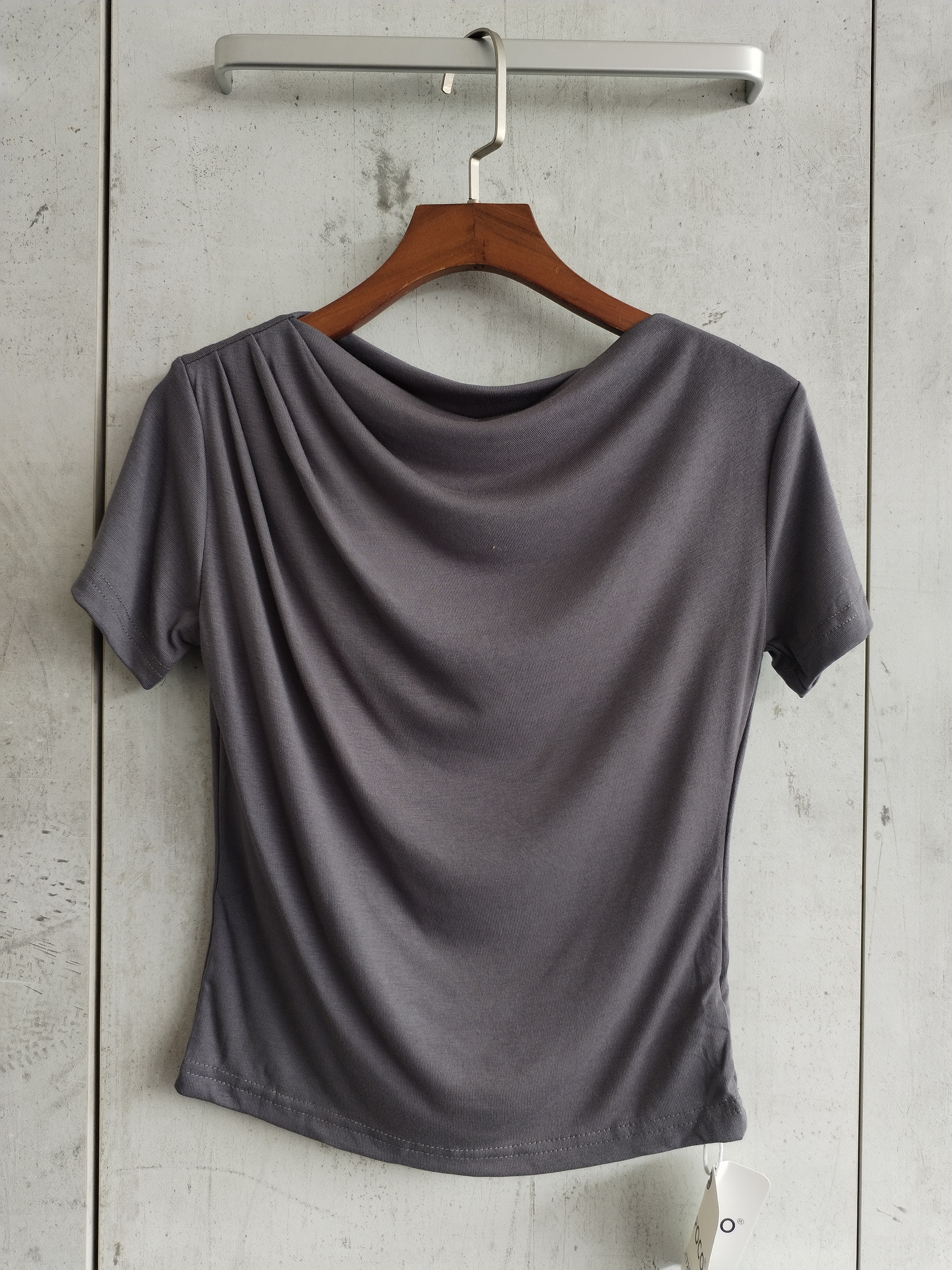 9172 Alondra Asymmetrical Pleated Shoulder Cotton Top (B 38-47cm; L 47cm)