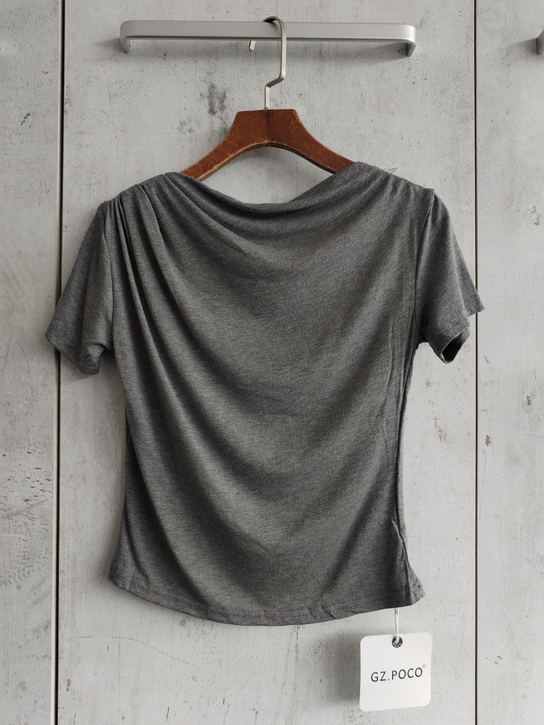 9172 Alondra Asymmetrical Pleated Shoulder Cotton Top (B 38-47cm; L 47cm)