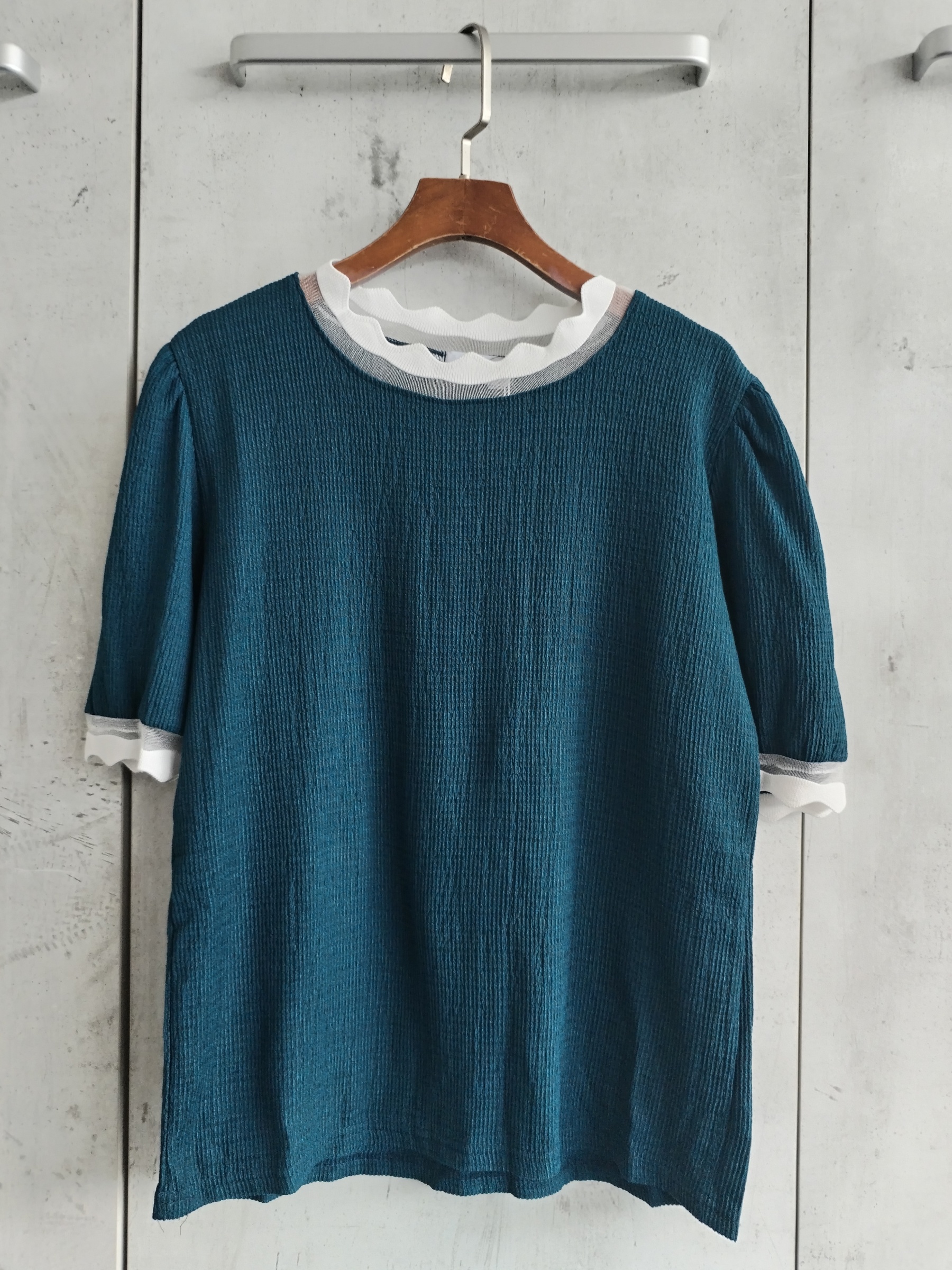 2569 Avalyn Crepe Cotton Top W Unique Neckline (B 48-60cm; L 57cm)