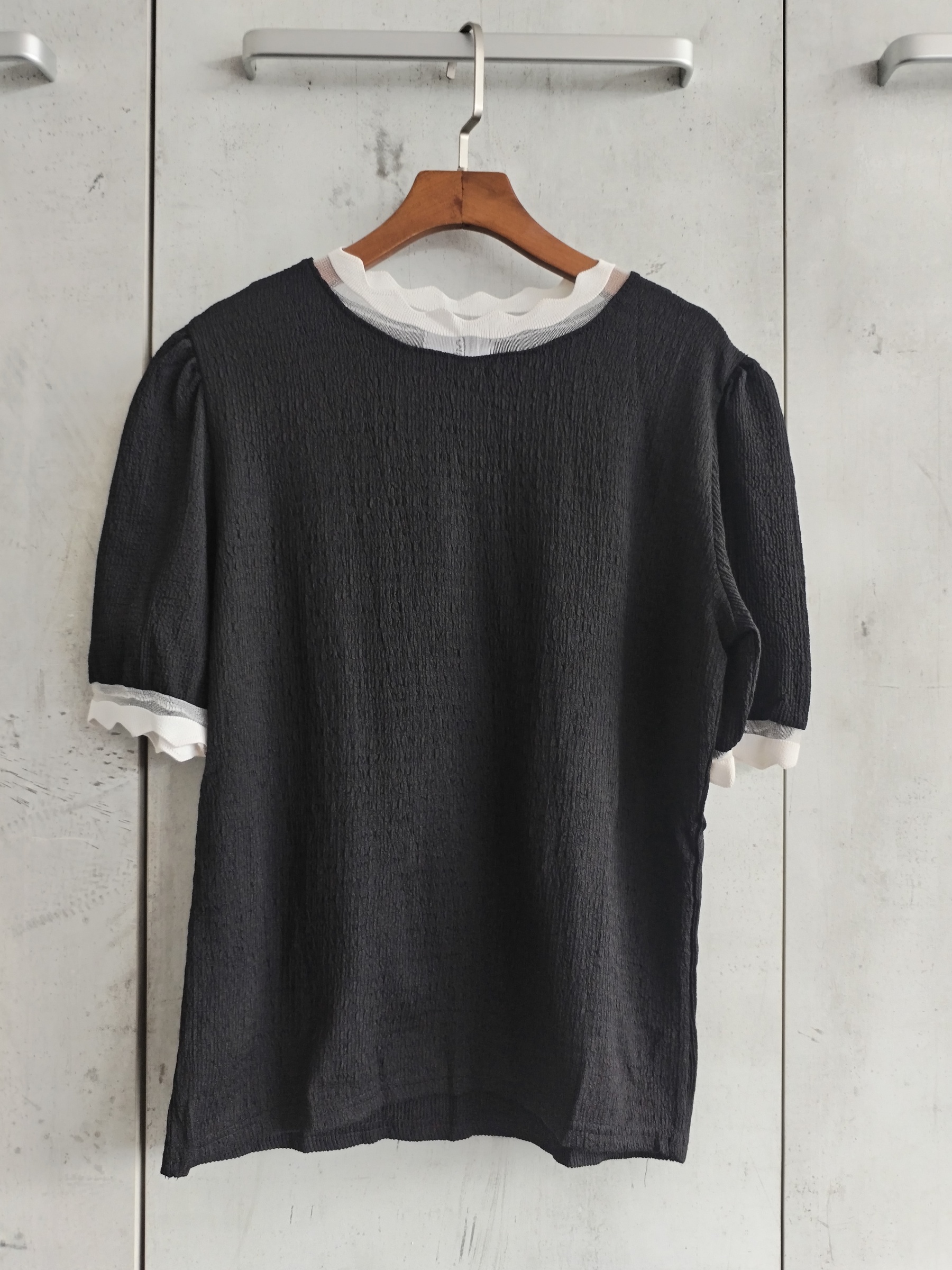 2569 Avalyn Crepe Cotton Top W Unique Neckline (B 48-60cm; L 57cm)