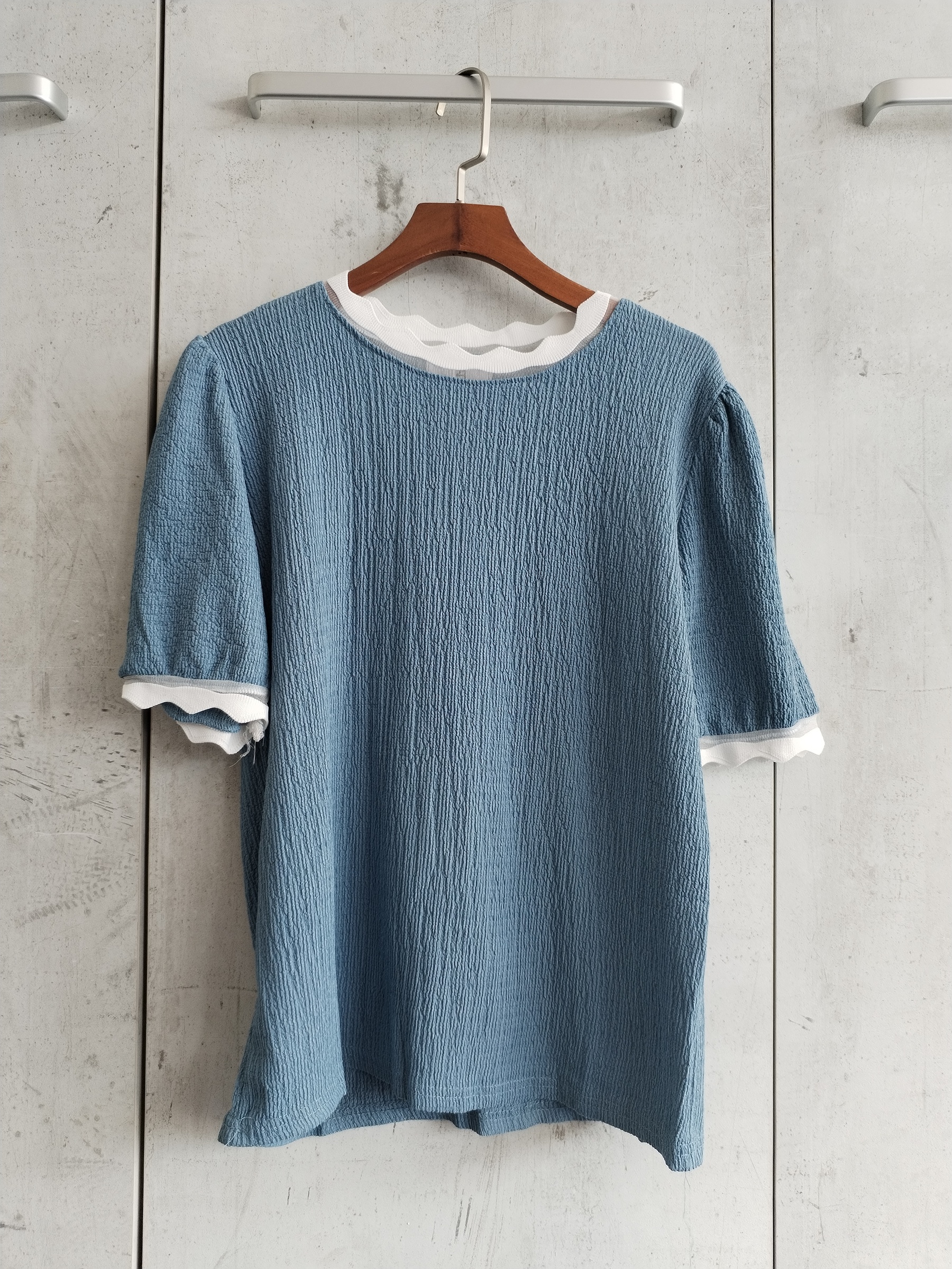 2569 Avalyn Crepe Cotton Top W Unique Neckline (B 48-60cm; L 57cm)