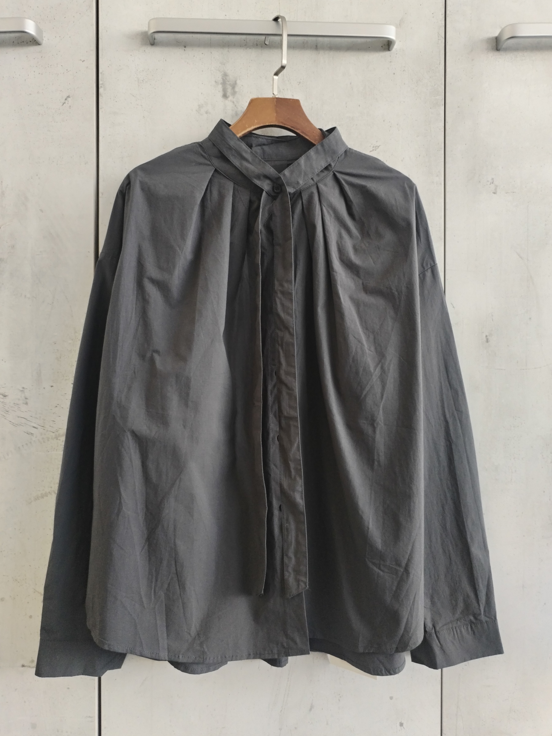 66007 Lorenza Long Sleeve Blouse w Sash (B 65cm; L 60cm)