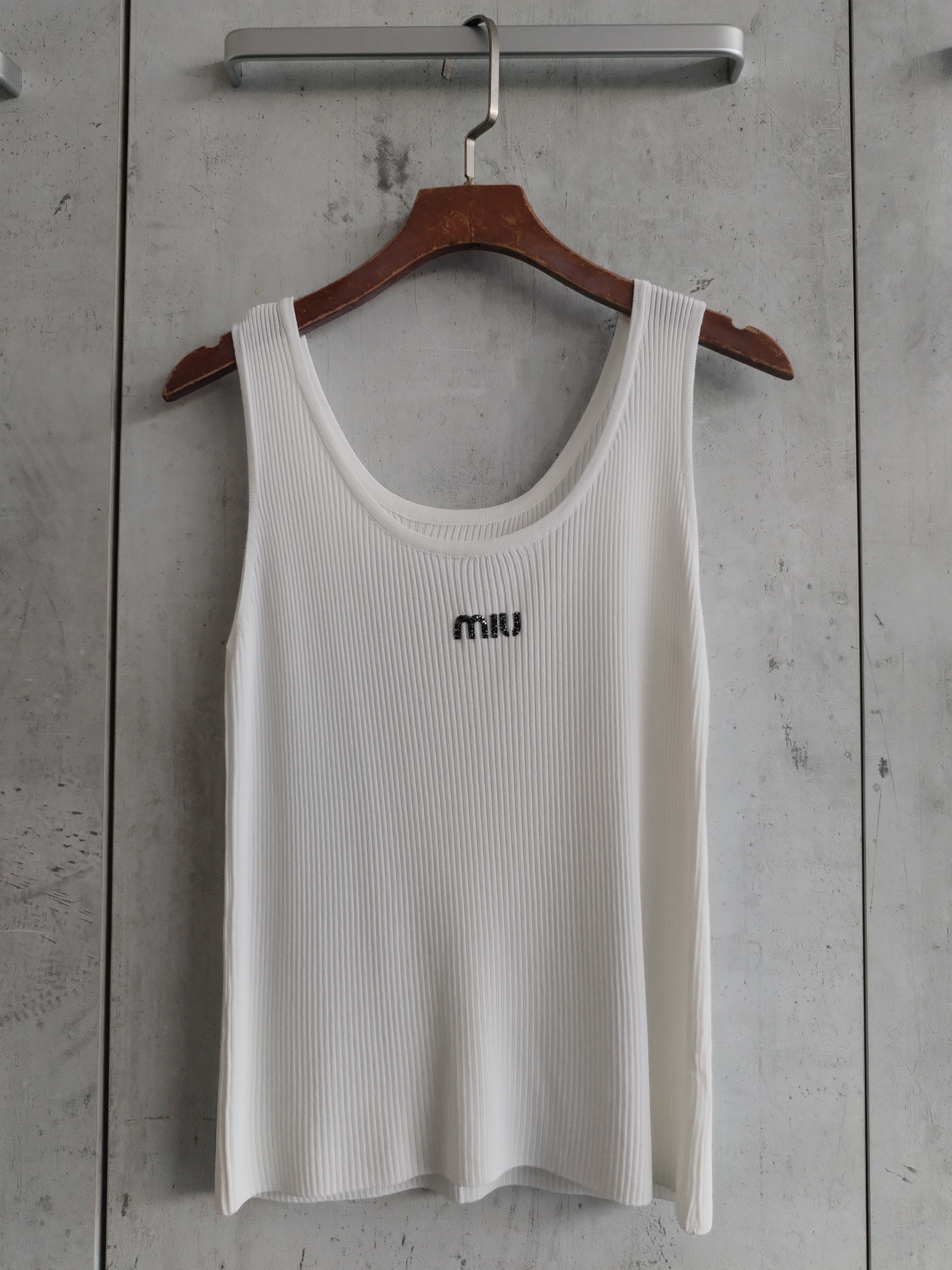 04 Miu Cooling Knit Tank Top (B 34-49cm; L 47cm)