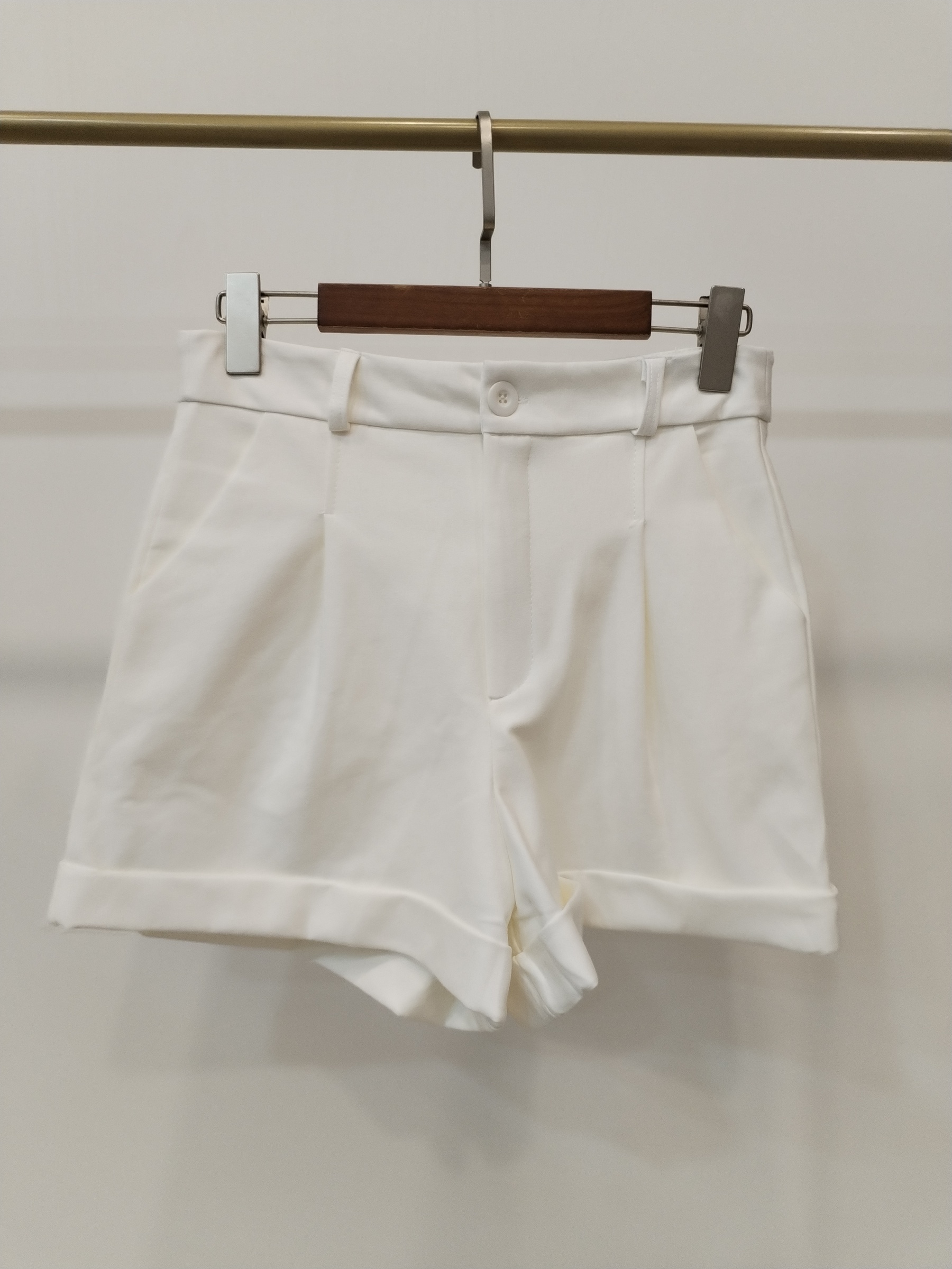 5982 Fabio Folded Hem Shorts W Pockets (XL Size: UW 35-36cm, H 39-58cm, L 35cm; 2XL Size: UW 37-38cm, H 42-54cm, L 35cm; 4XL Size: UW 40-41cm, H 44-56cm, L 36cm)