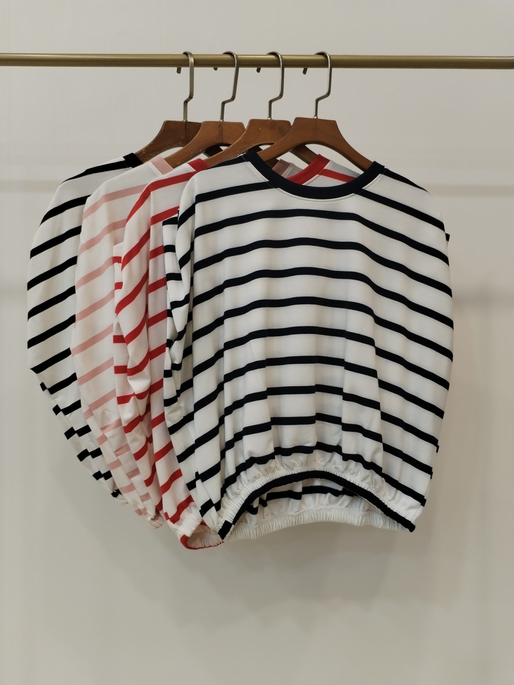 2828 Stansy Pleated Shoulder Striped Cotton Top W Cuff Waist (B 54-64cm; L 51cm)