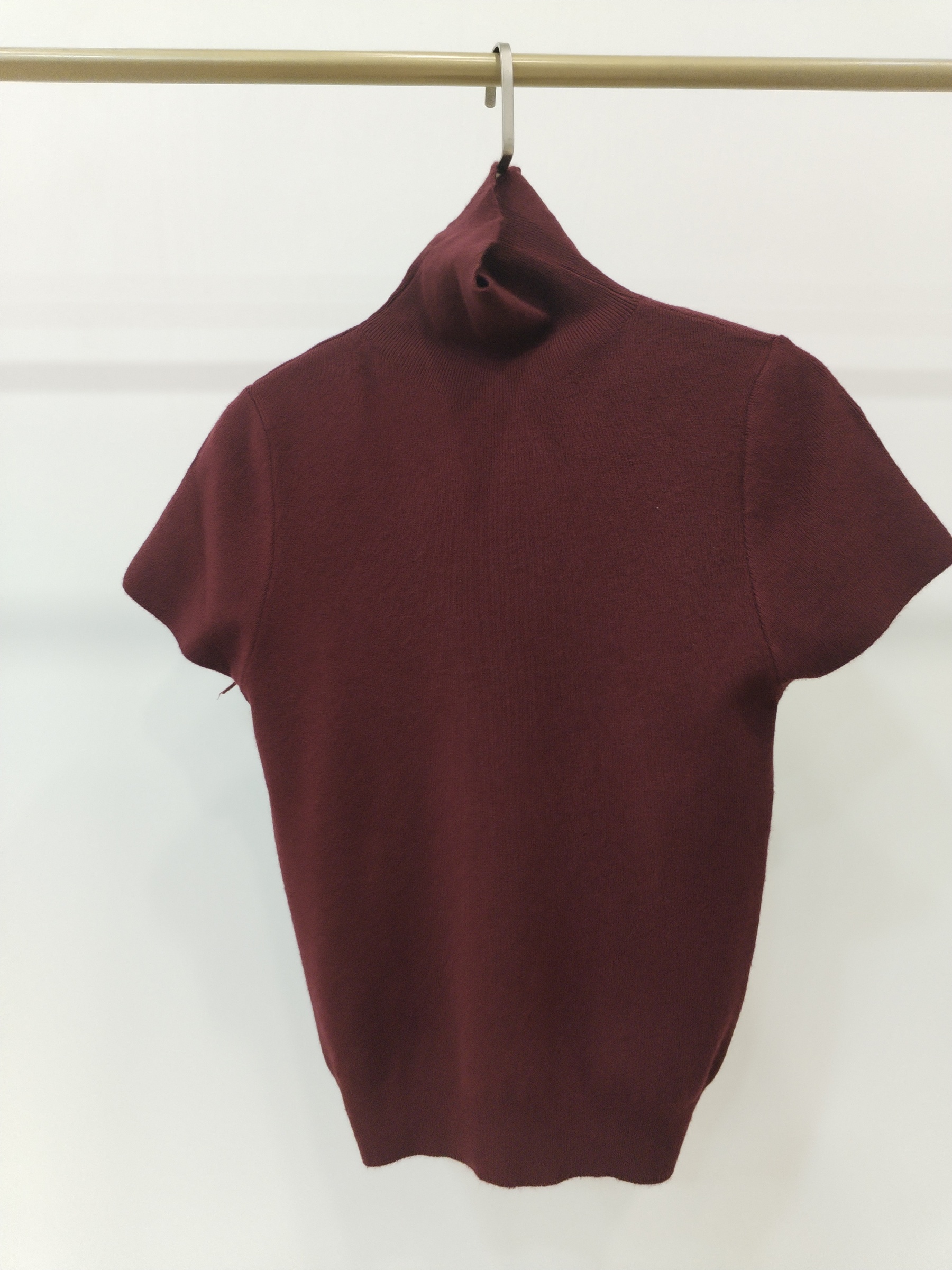 6727 Tristania Turtle Neck Short Sleeve Knit Top (B 37-53cm; L 49cm)