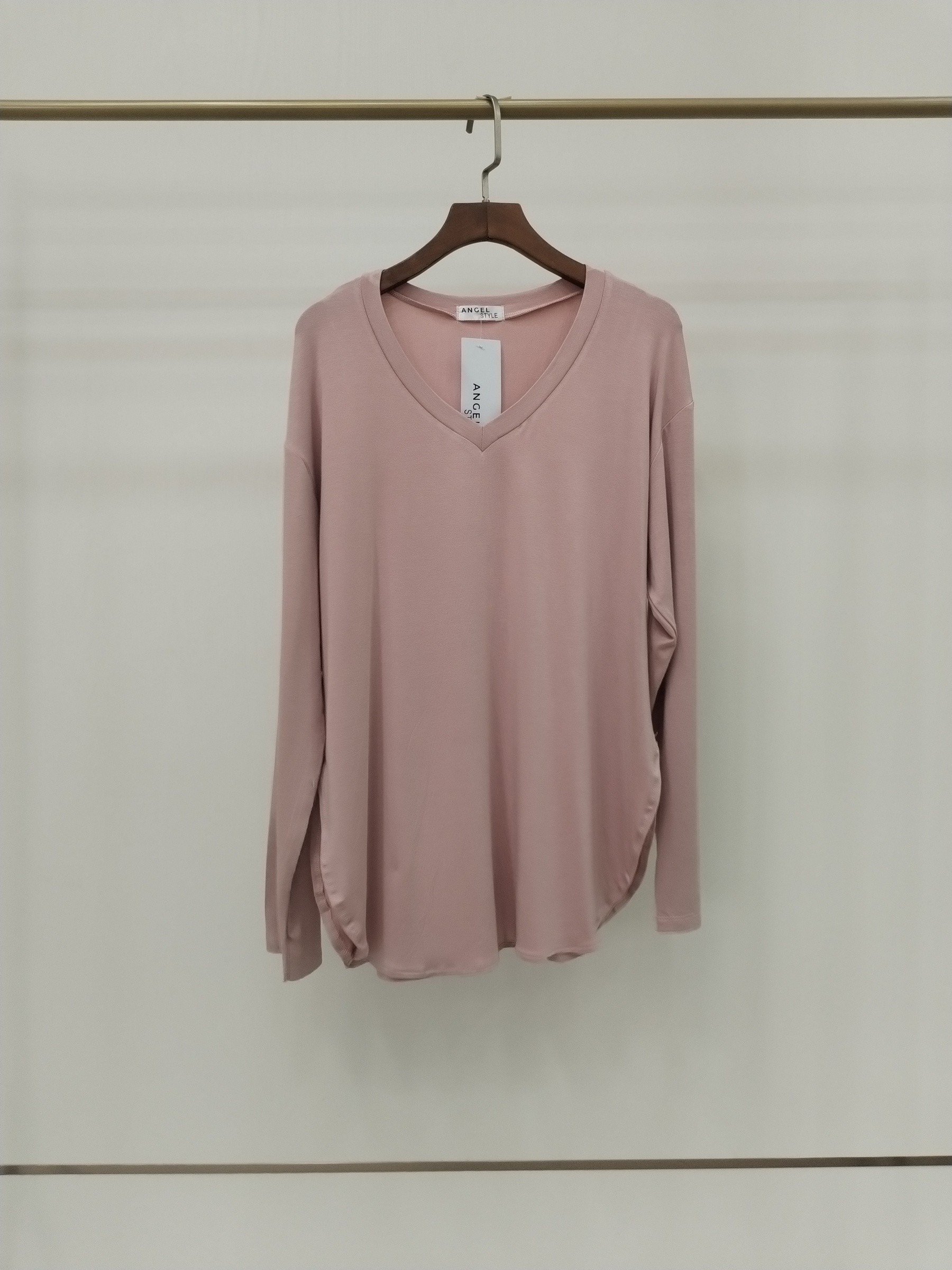 2836 Lavonte Long Sleeve V-Neck Soft Cotton Top w Side Slits (B 51-56cm; L 44/65cm)