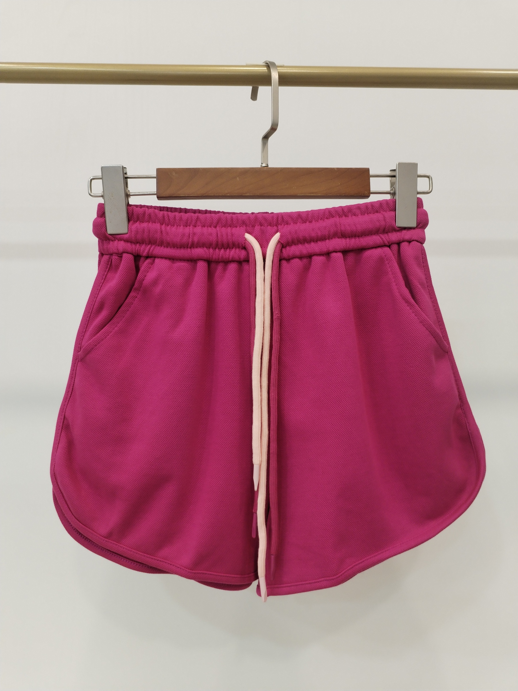 630 Scottsdale Contrast Tie-Waist Sweat Shorts w Pockets (UW 30-43cm; H 39-53cm; L 33cm)