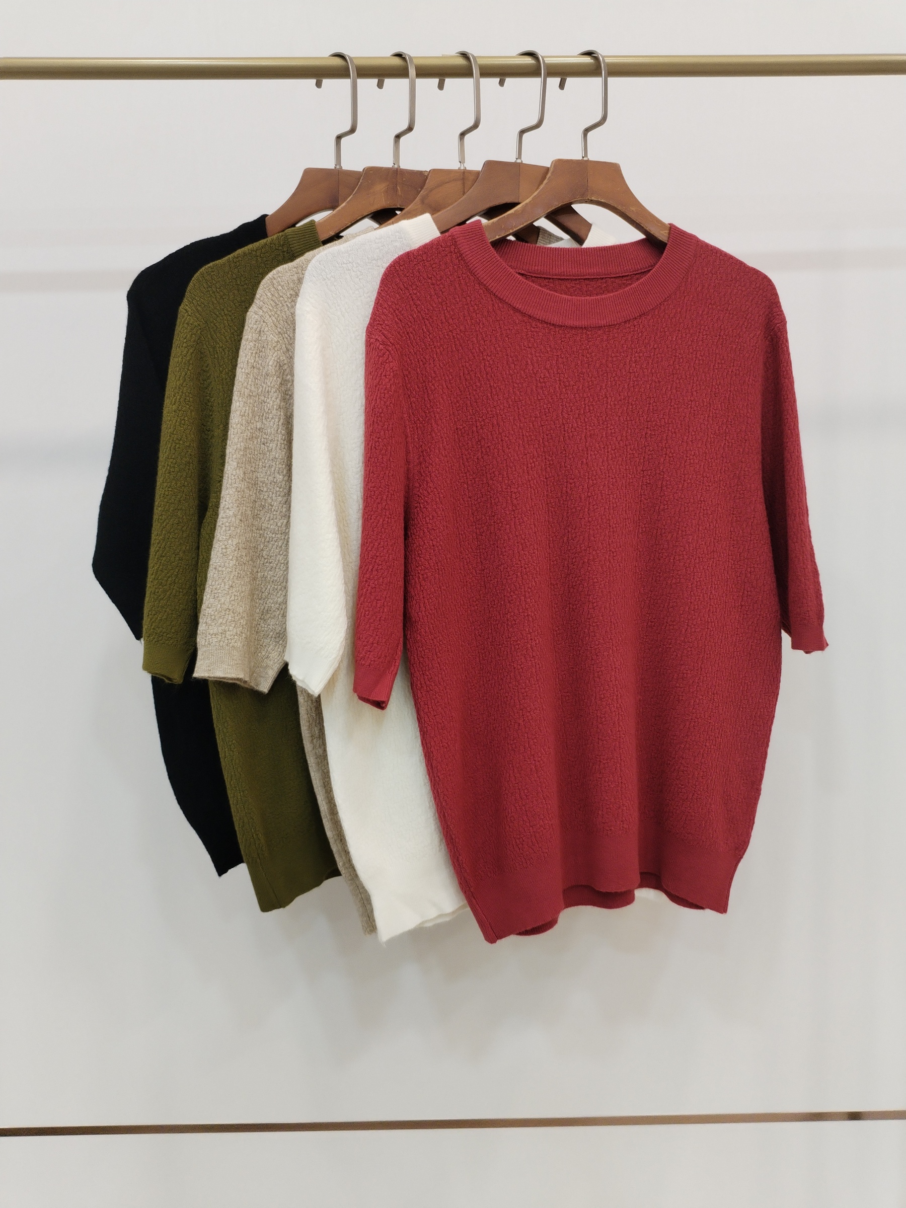 6901 Matt Mid Sleeve Round Neck Knit Top (B 45-55cm; L 56cm)