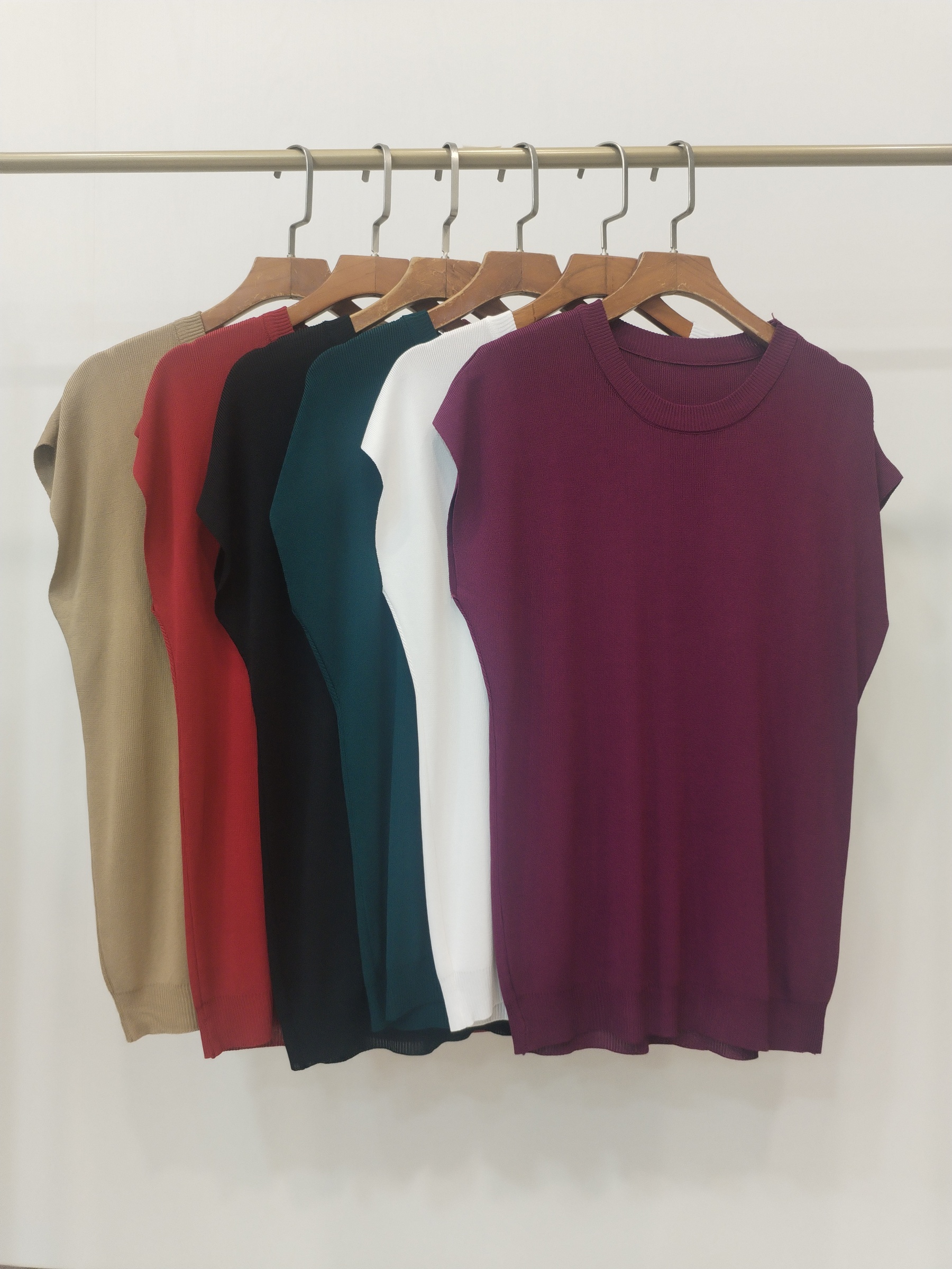 1925 Rebel Round Neck Cap Sleeve Cooling Knit Top (B 44-54cm; L 55cm)