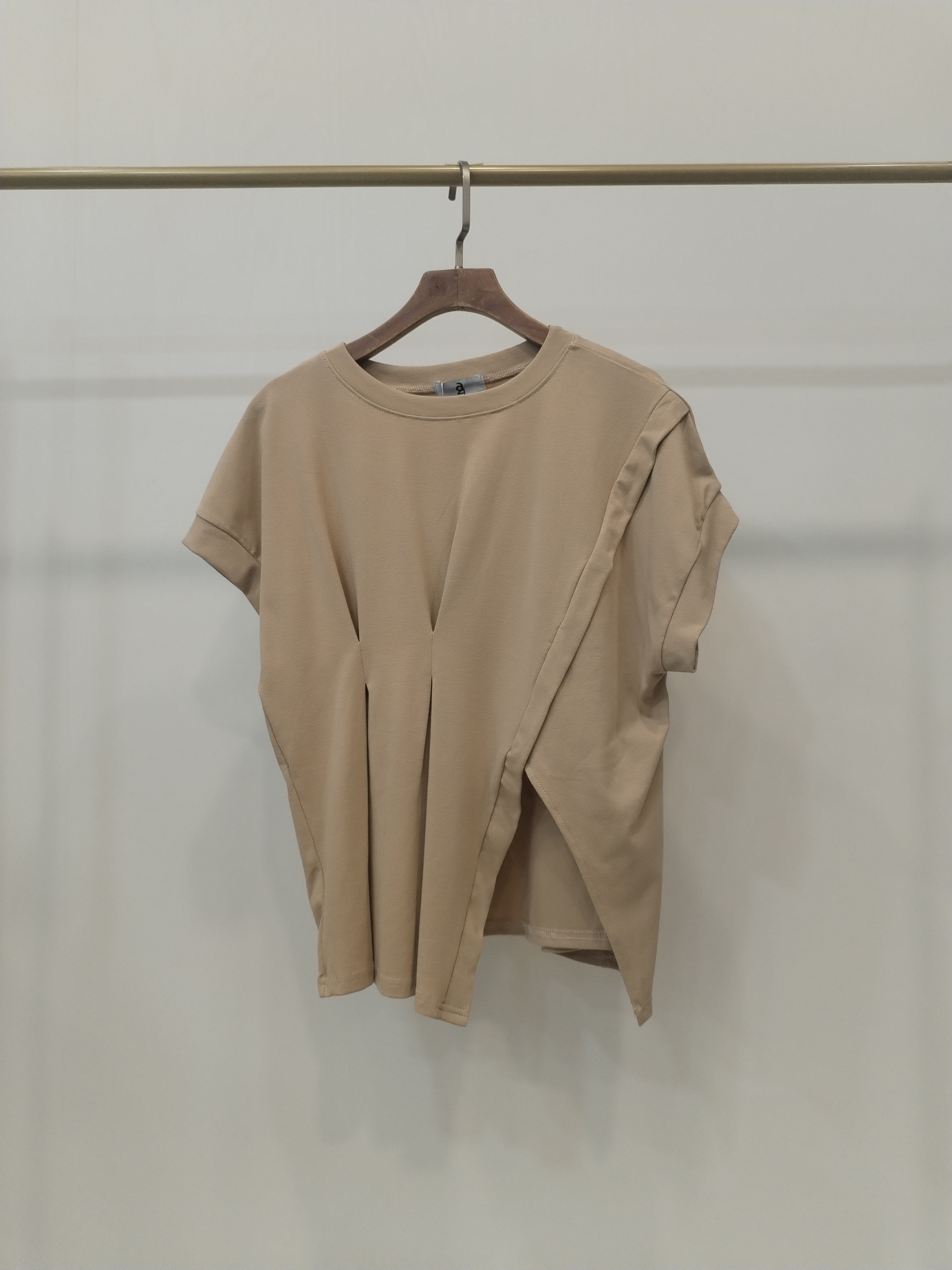 2846 Asantè Asymmetrical Front Slit Cap Sleeve Cotton Top (B 45-54cm; L 37/60cm)