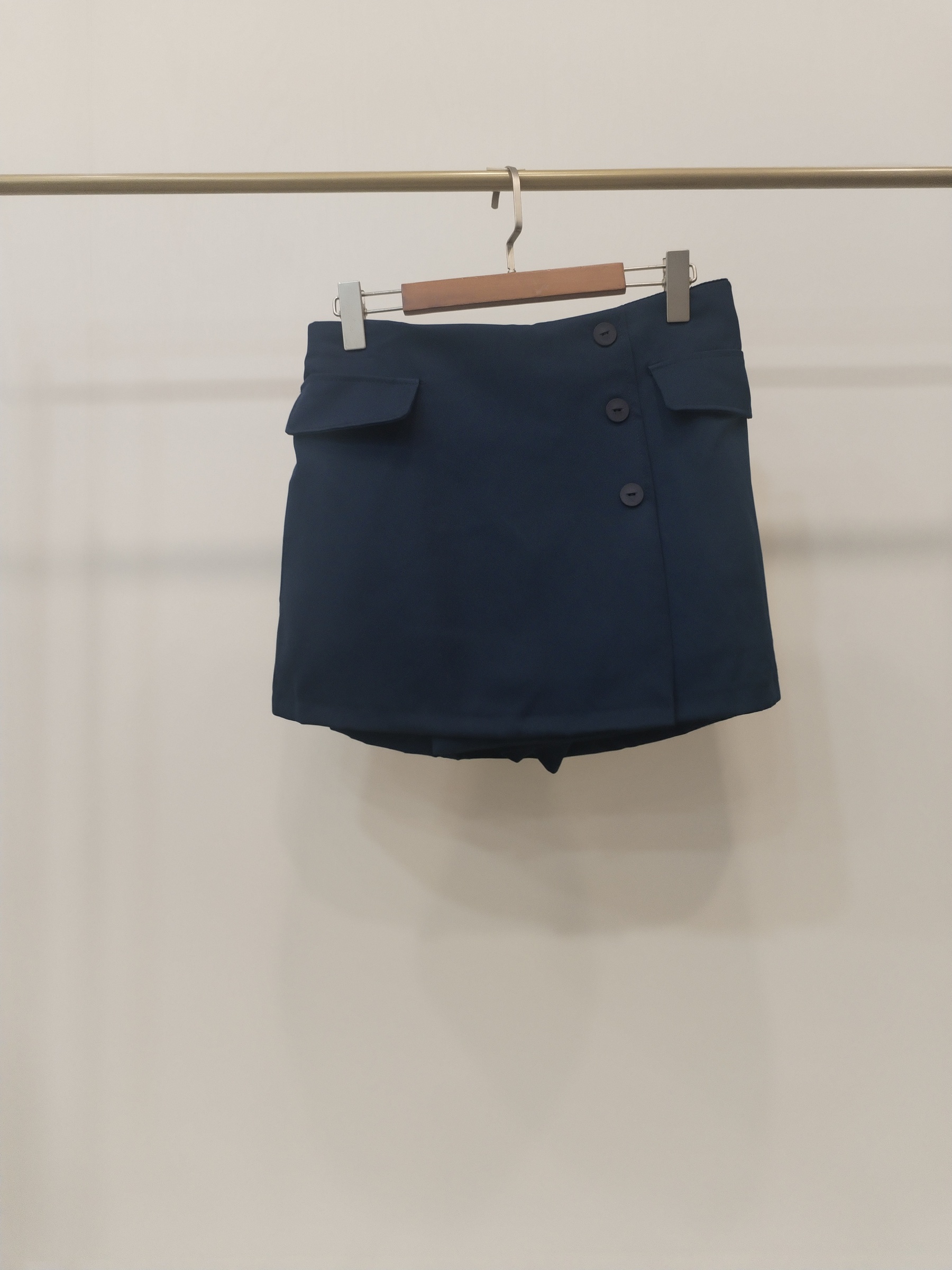 2844 Zendaya Skirt w Inner Shorts & Side Zipper (UW 40-58cm; H 54-60cm; L 38cm)