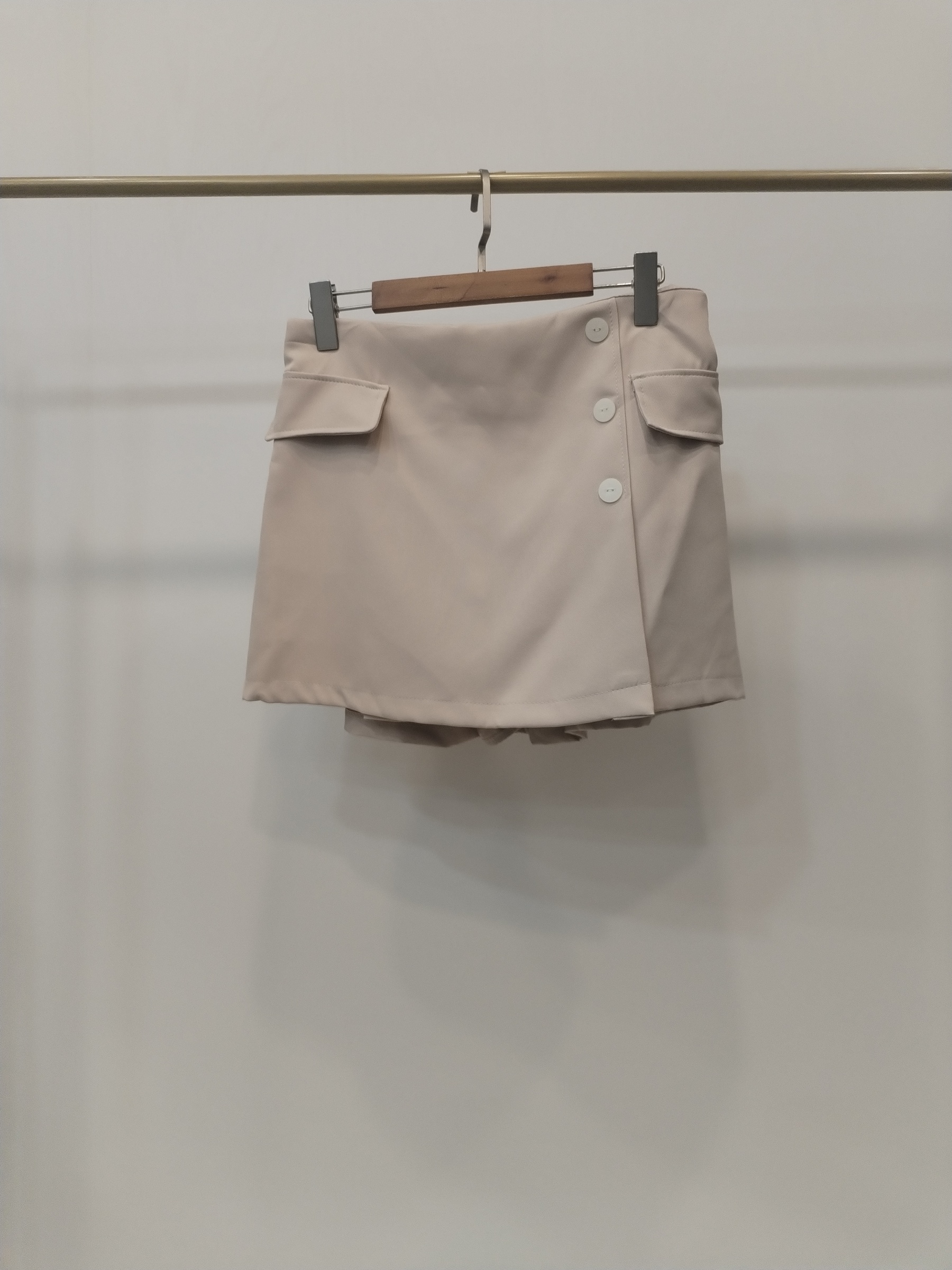 2844 Zendaya Skirt w Inner Shorts & Side Zipper (UW 40-58cm; H 54-60cm; L 38cm)