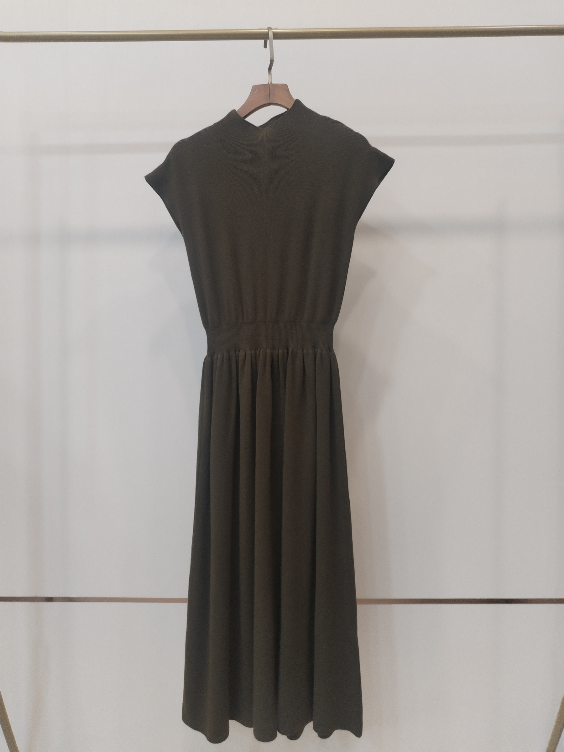 2845 Haiti Cap Sleeve High Neck Knit Dress (B 37-51cm; H FS; L 110cm)